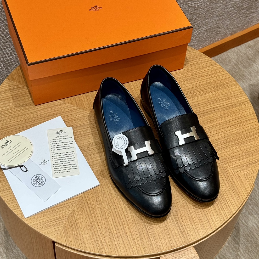 HERMES Женские лоферы Royal 