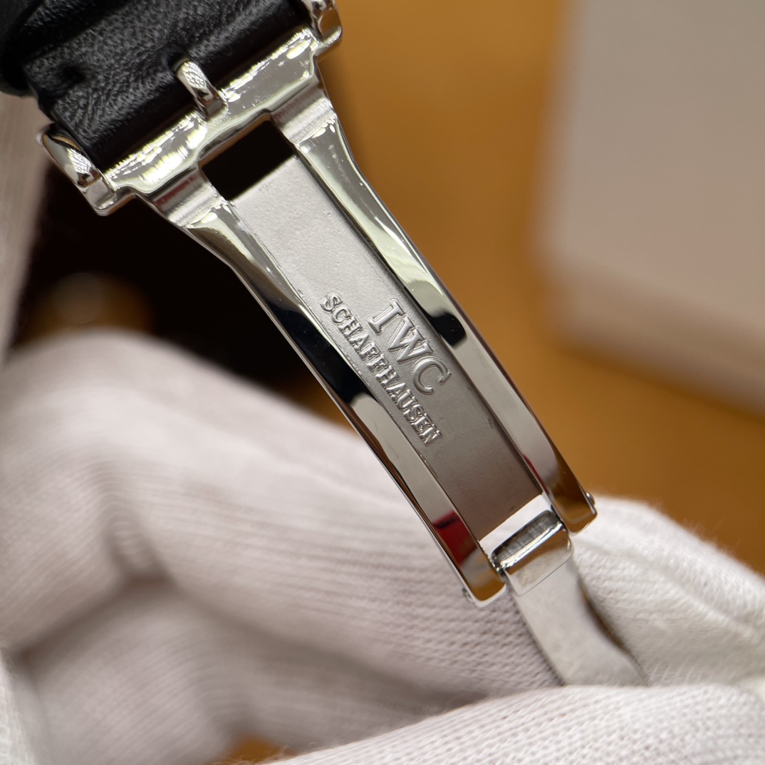 IWC Мужские часы Big Pilot IW501001 46 мм