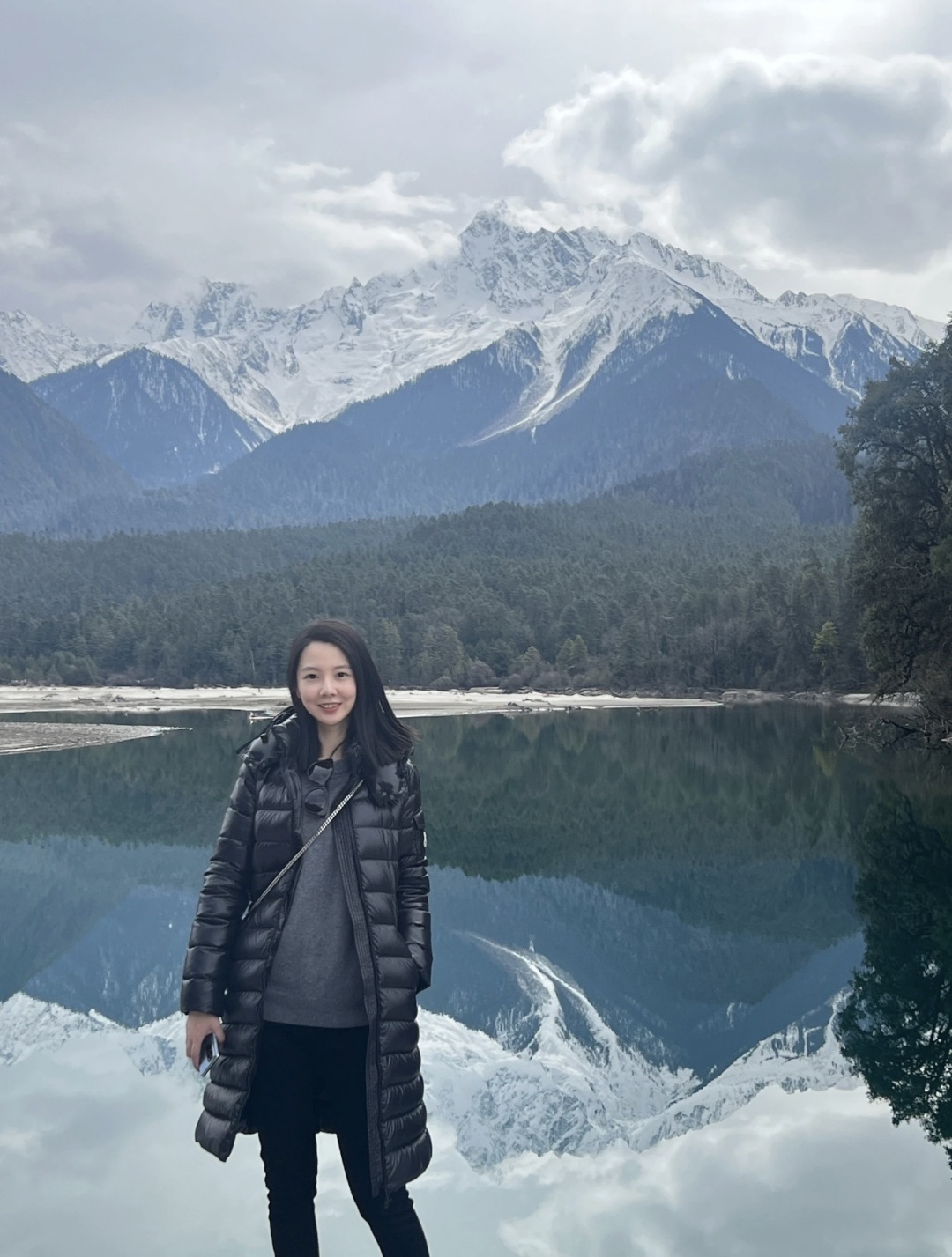 MONCLER Женский пуховик Moka MONCLER Женский пуховик Moka