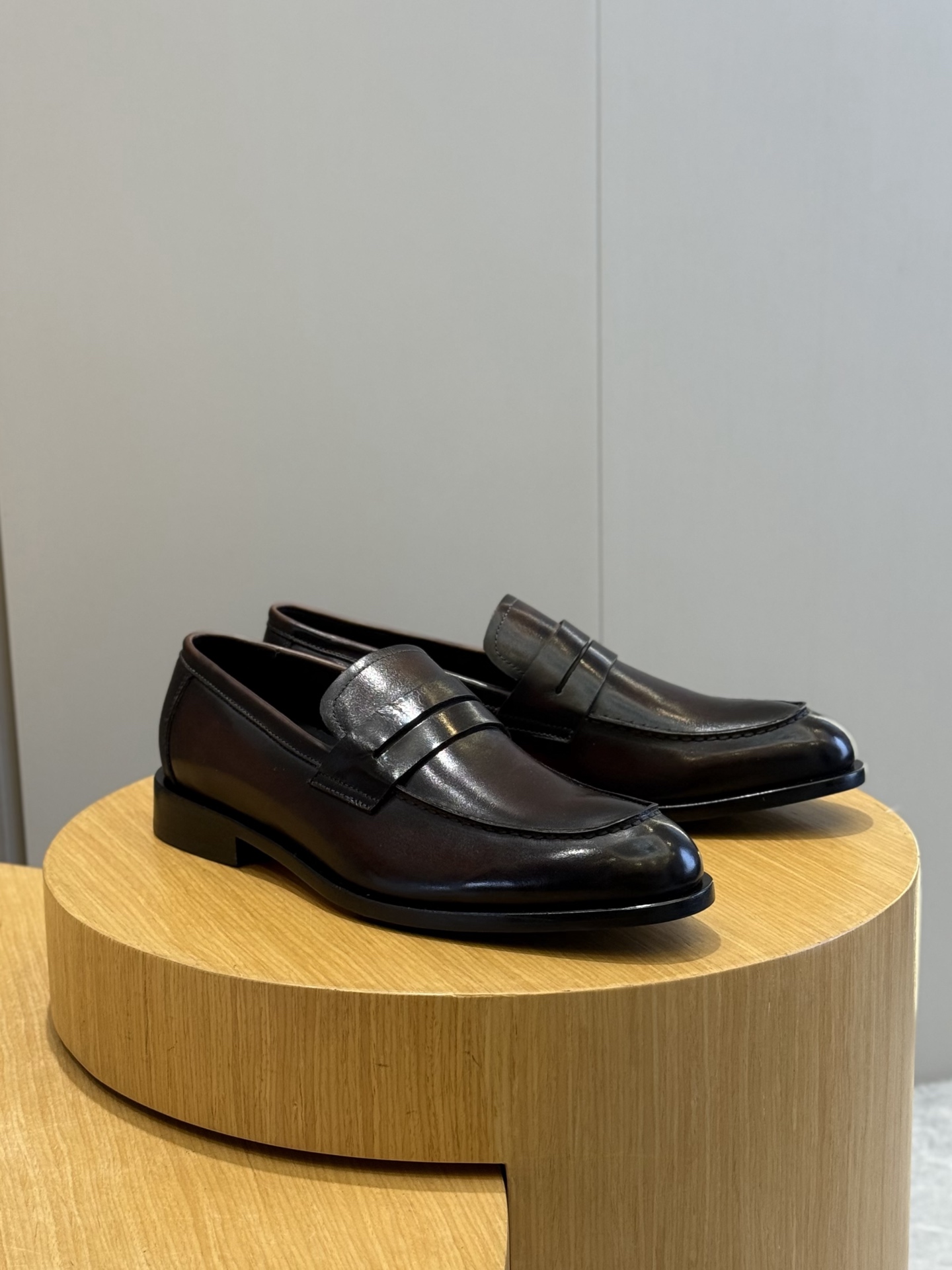 BERLUTI Мужские туфли из коровьей кожи 