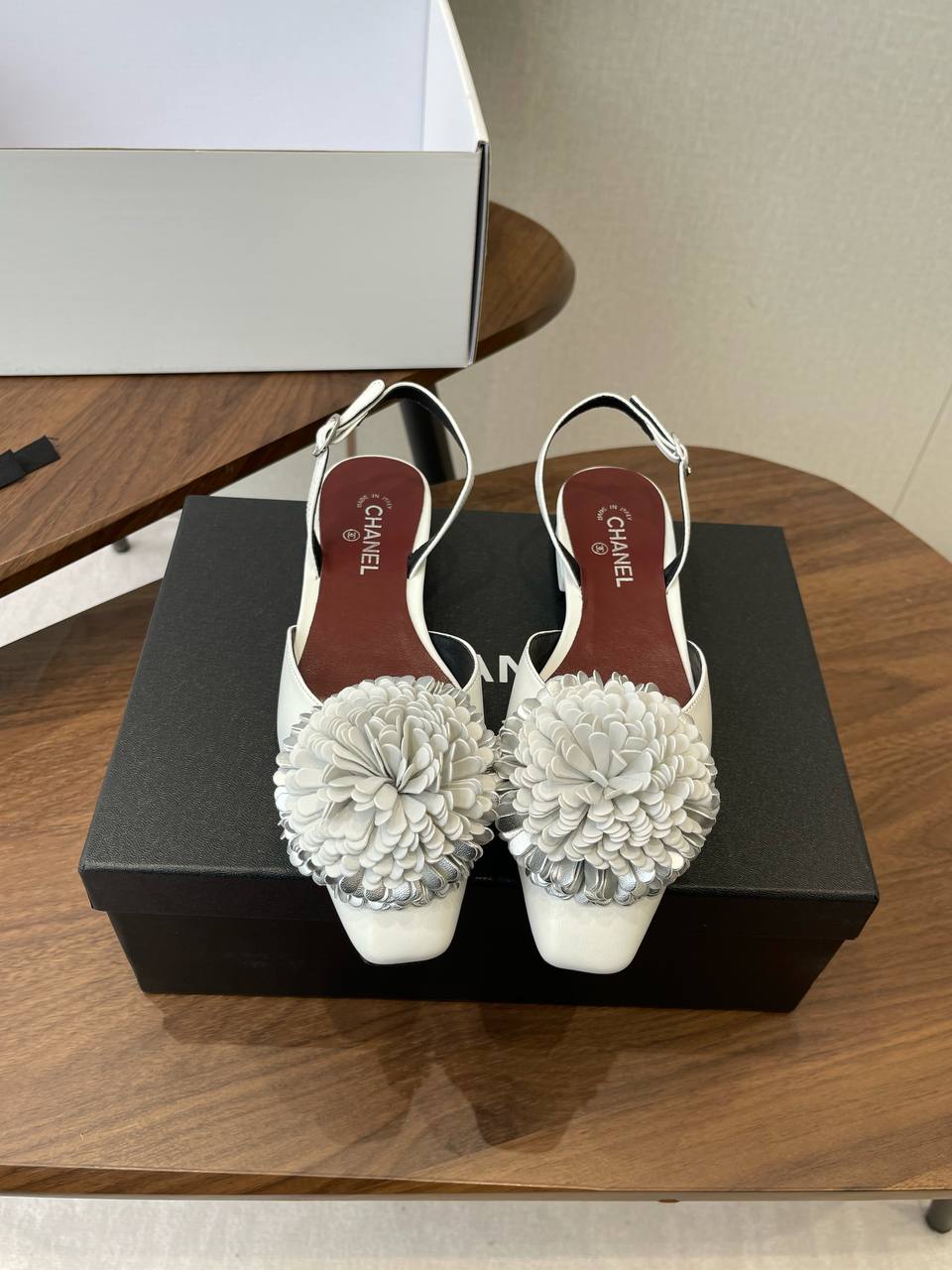 CHANEL Женские туфли из овечьей кожи CHANEL Женские туфли из овечьей кожи