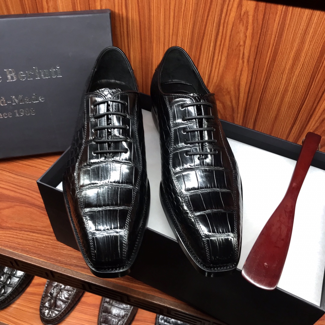 BERLUTI Мужские туфли из брюшка крокодила BERLUTI Мужские туфли из брюшка крокодила