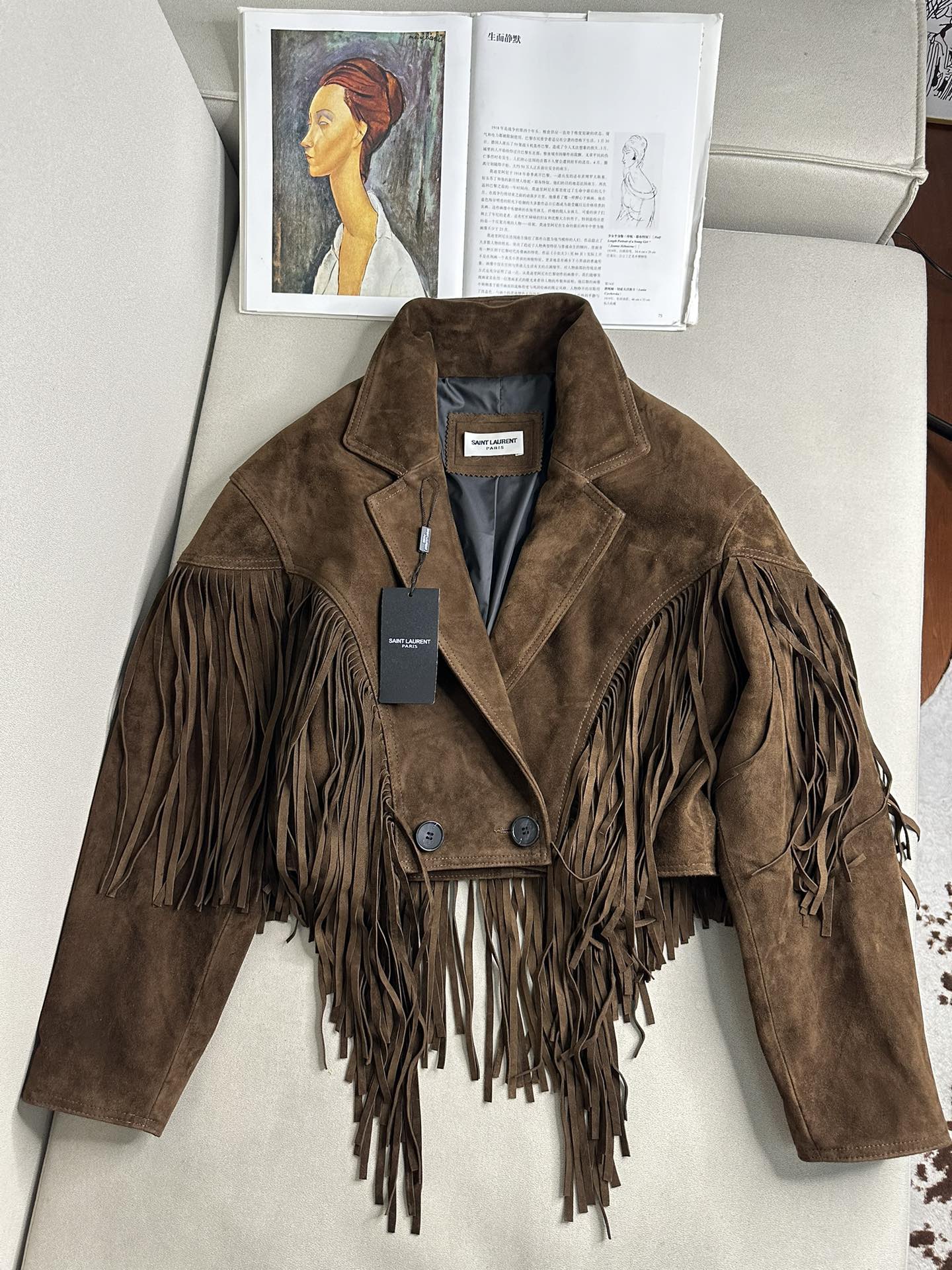 SAINT LAURENT Женская куртка из замши с бахромой