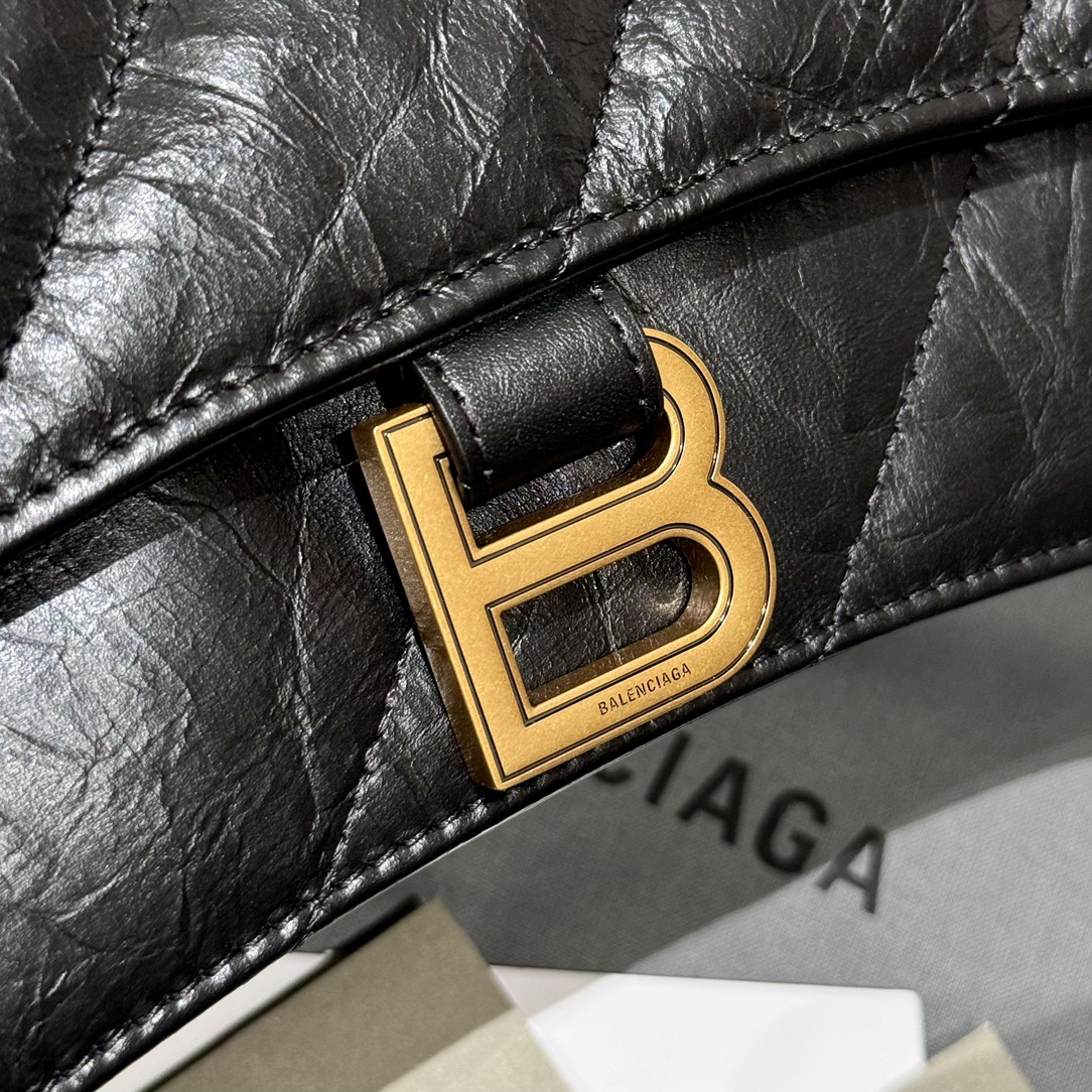 BALENCIAGA Женская сумка Crush маленькая BALENCIAGA Женская сумка Crush маленькая