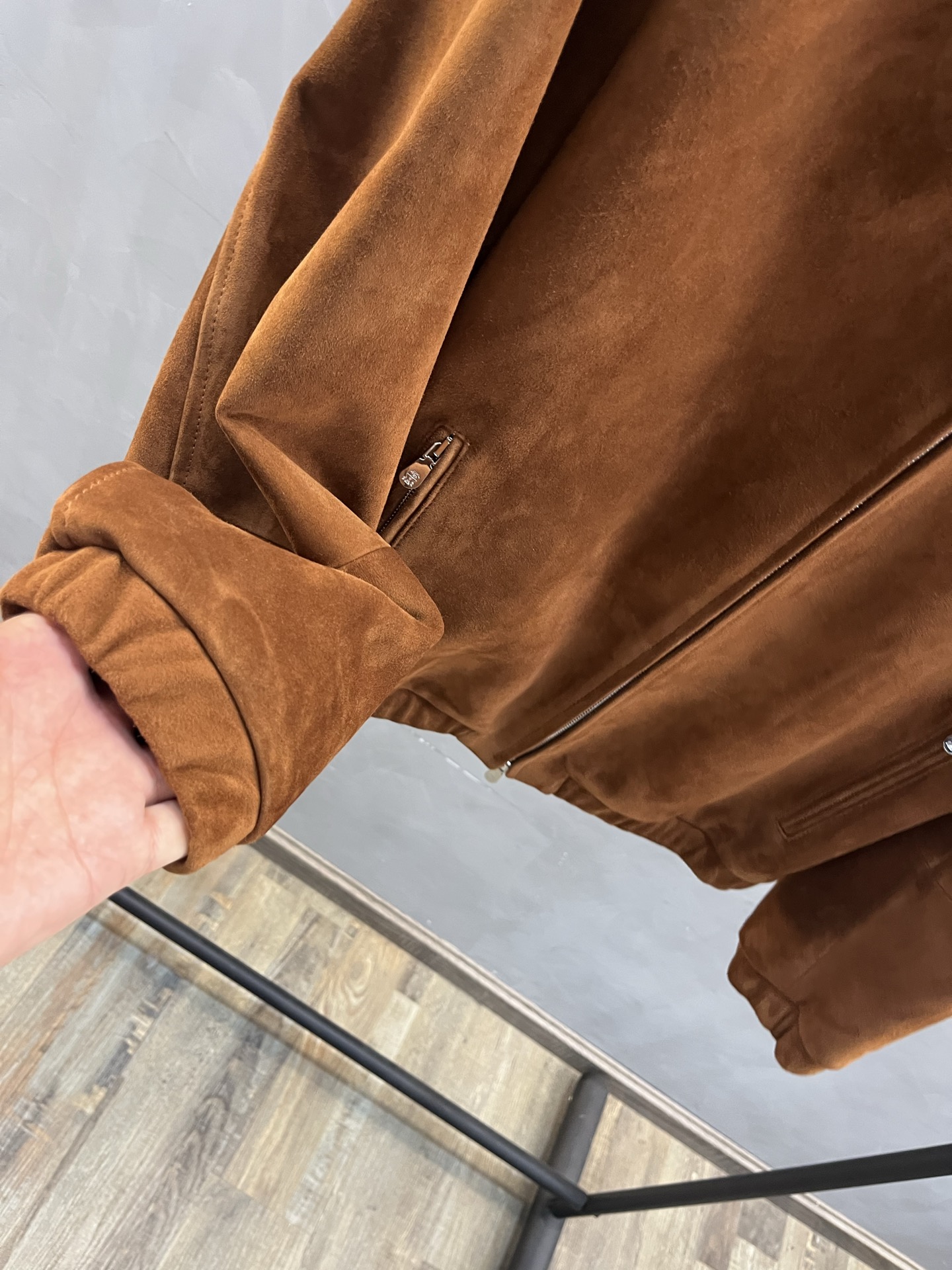 BRUNELLO CUCINELLI Мужская куртка из замши BRUNELLO CUCINELLI Мужская куртка из замши