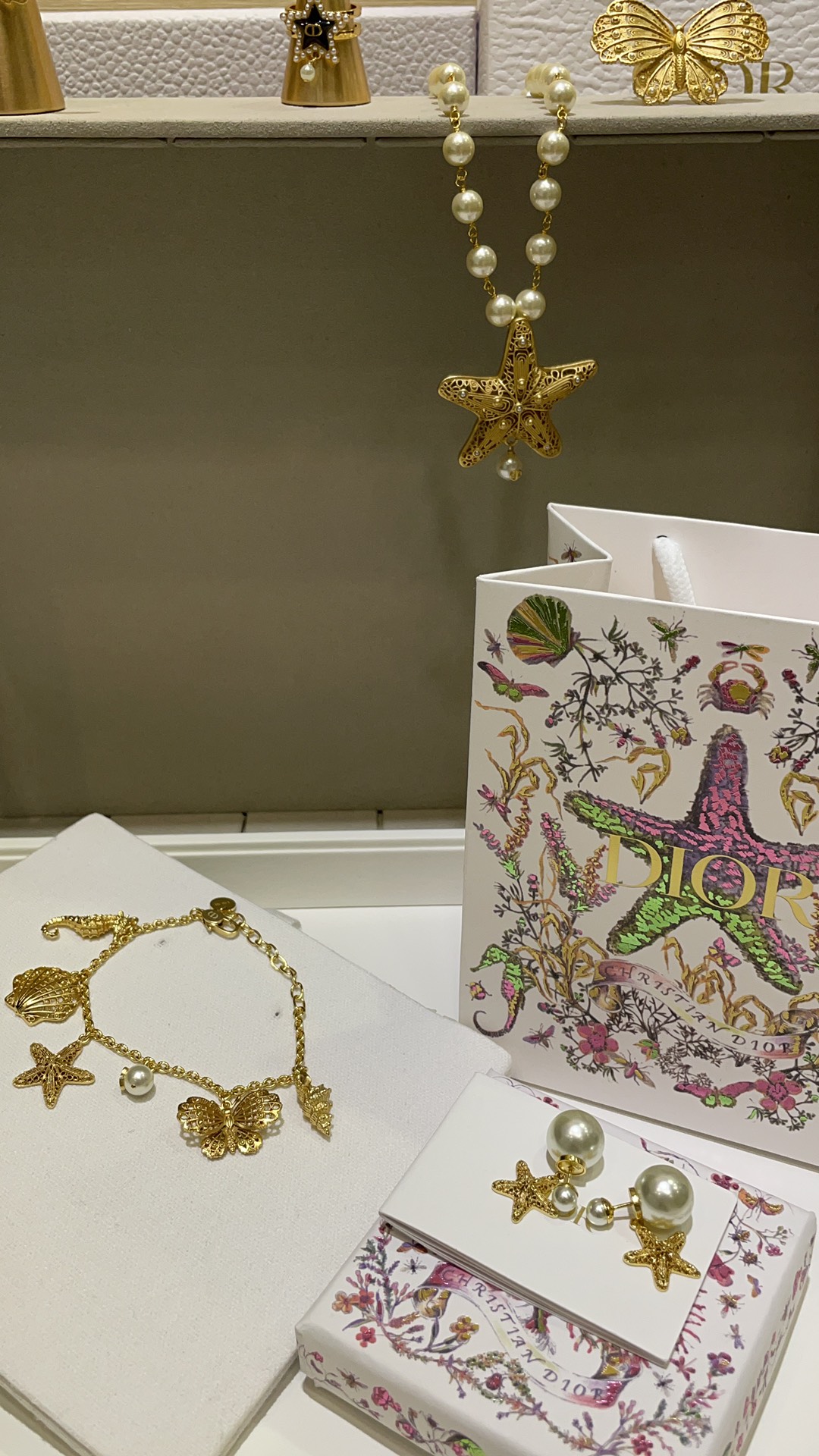 CHRISTIAN DIOR Женские серьги Tribales CHRISTIAN DIOR Женские серьги Tribales