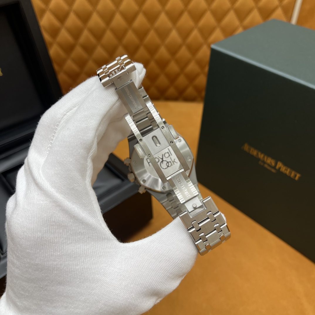 AUDEMARS PIGUET Мужские часы Royal Oak Chronograph 41 сталь AUDEMARS PIGUET Мужские часы Royal Oak Chronograph 41 сталь