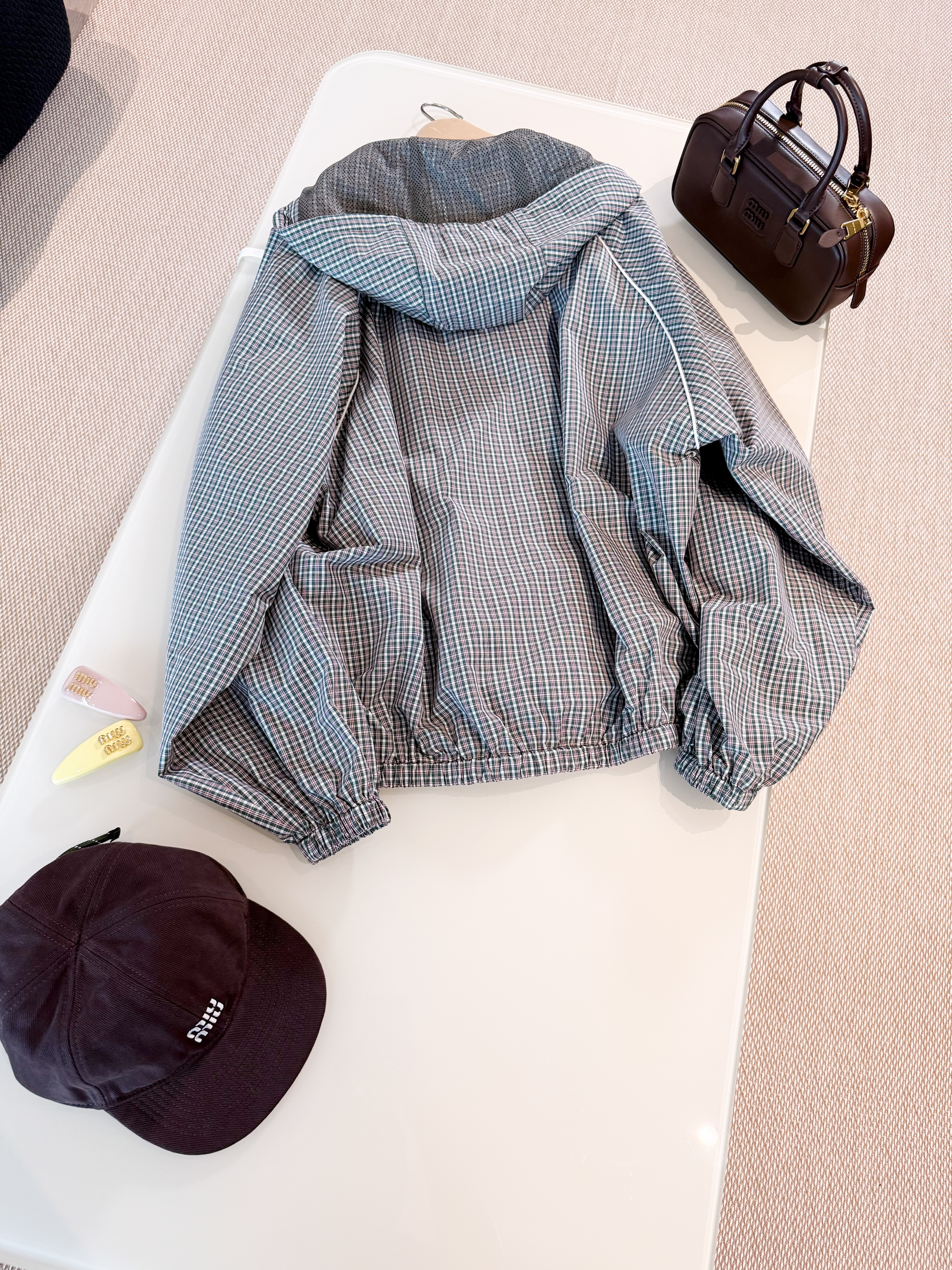 MIU MIU Женская куртка из хлопка MIU MIU Женская куртка из хлопка