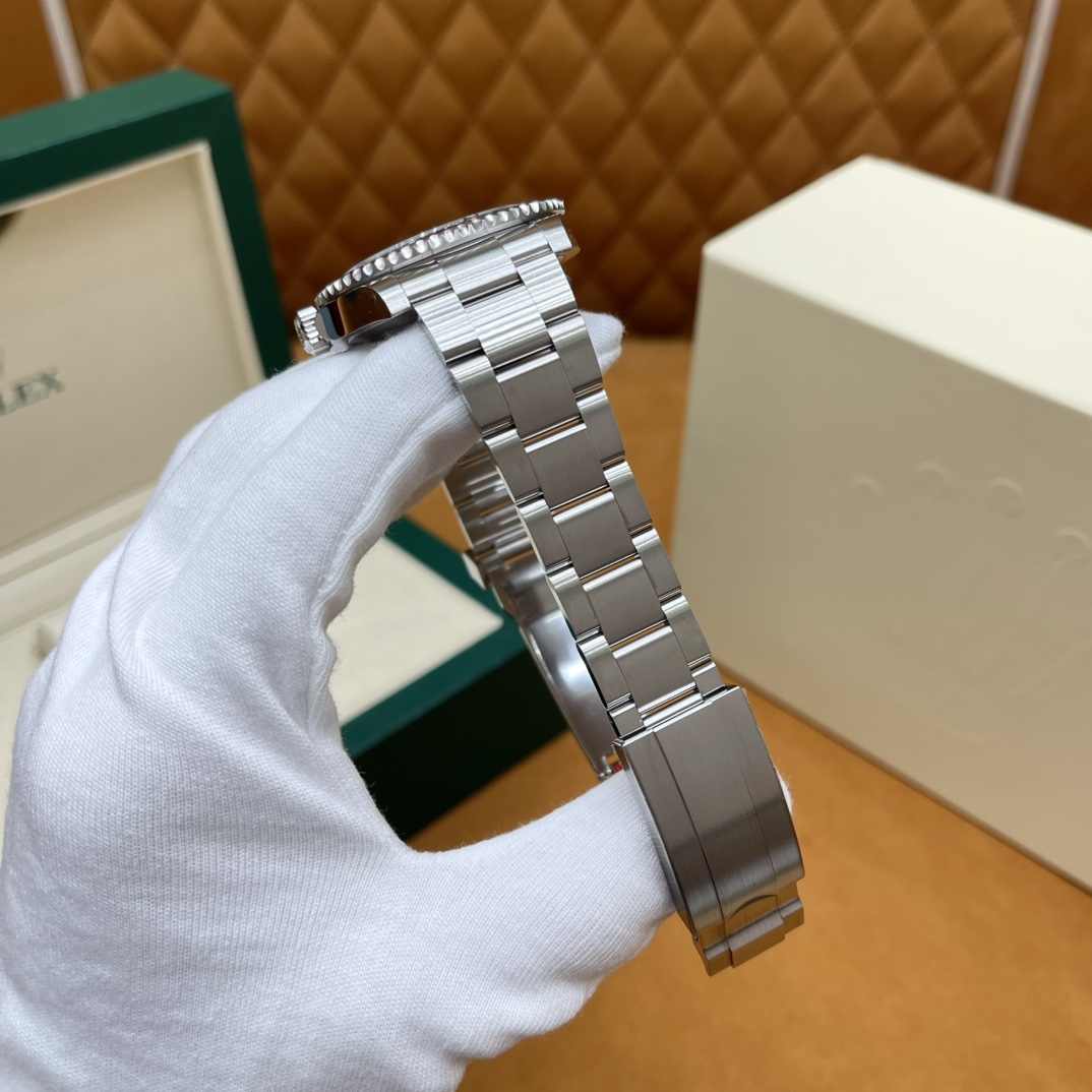 ROLEX Мужские часы Submariner m124060-0001 41 мм ROLEX Мужские часы Submariner m124060-0001 41 мм