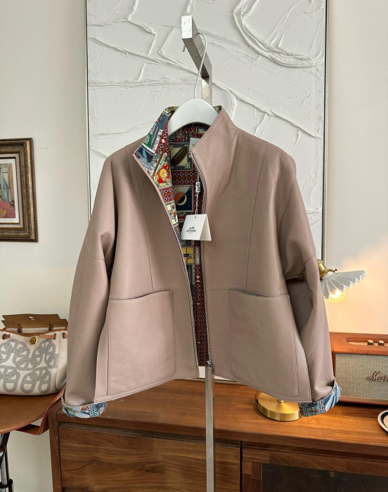 HERMES Женская кожаная куртка