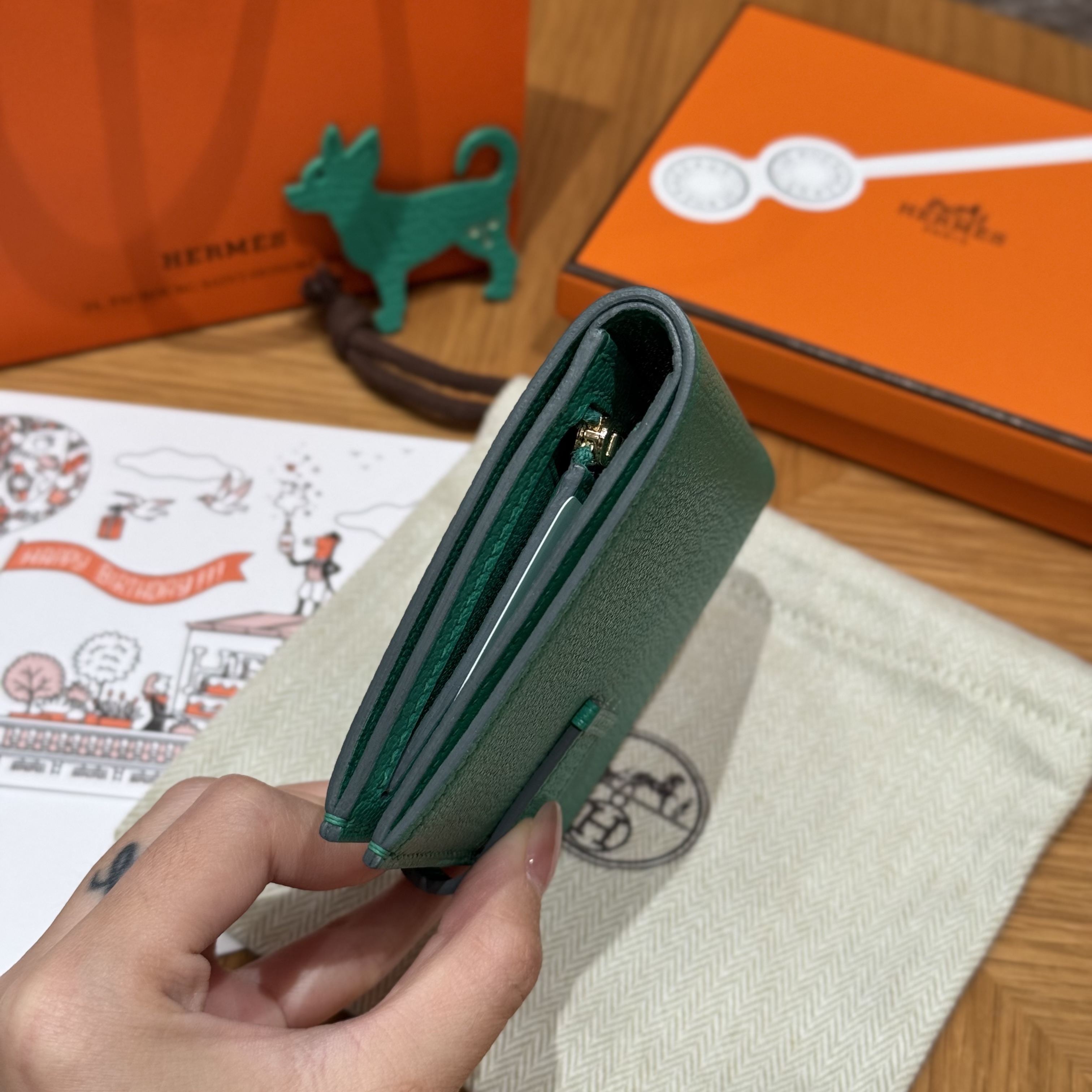 HERMES Кошелёк Bearn 12 см U4/Vert vertigo Chèvre HERMES Кошелёк Bearn 12 см U4/Vert vertigo Chèvre