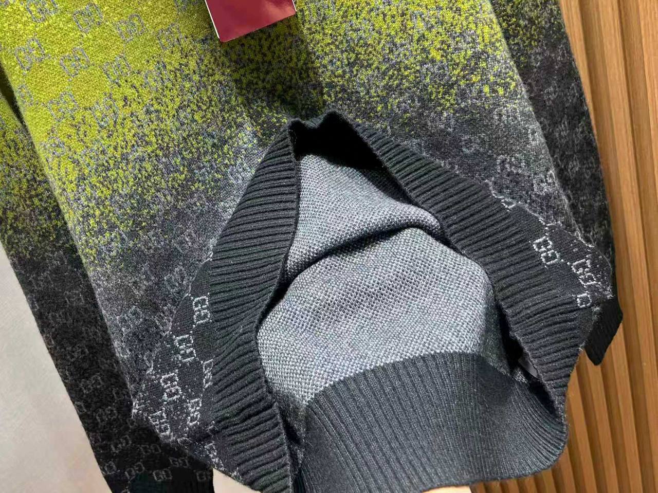 GUCCI Мужской свитер из кашемира  GUCCI Мужской свитер из кашемира