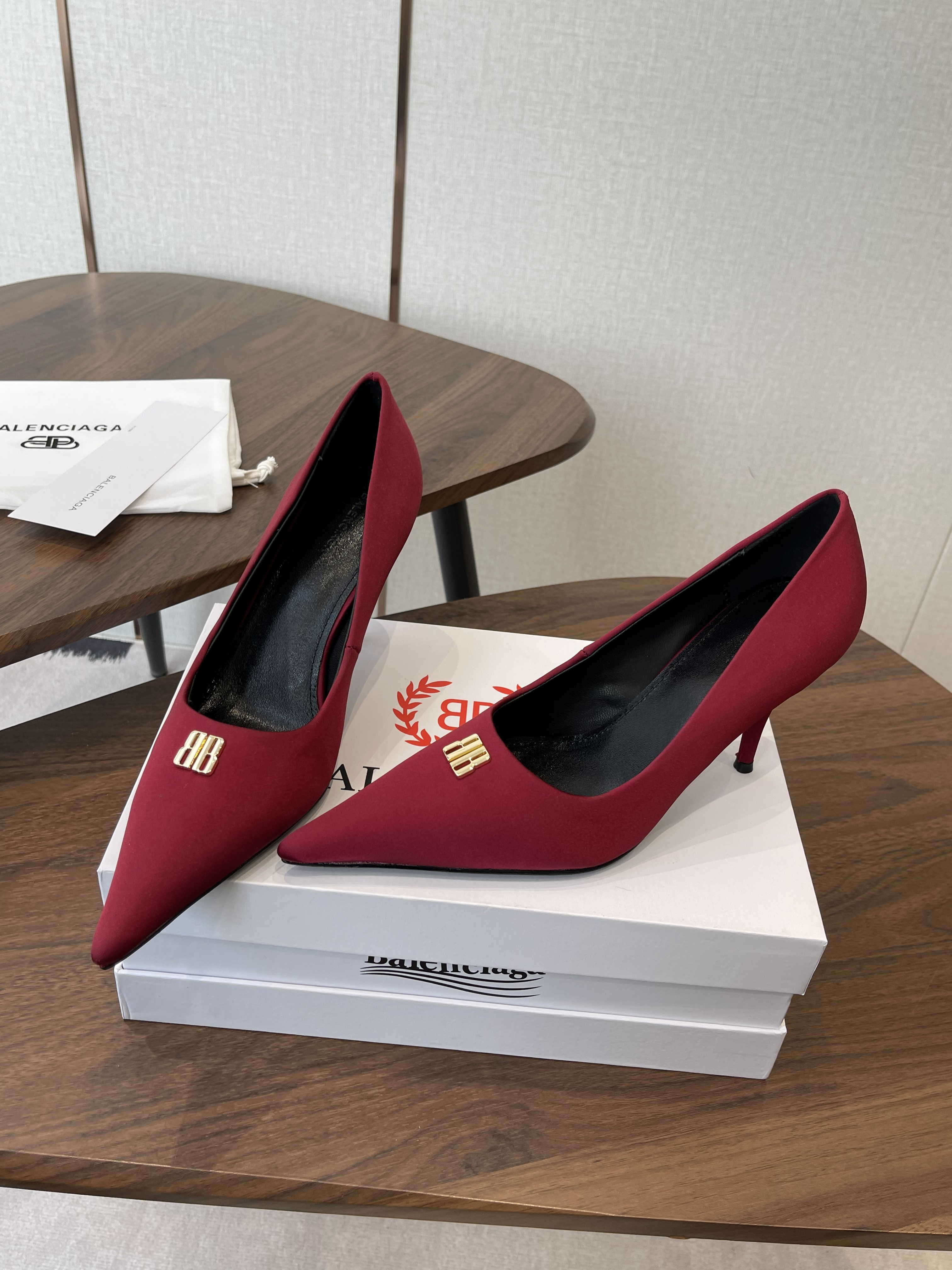 BALENCIAGA Женские туфли 