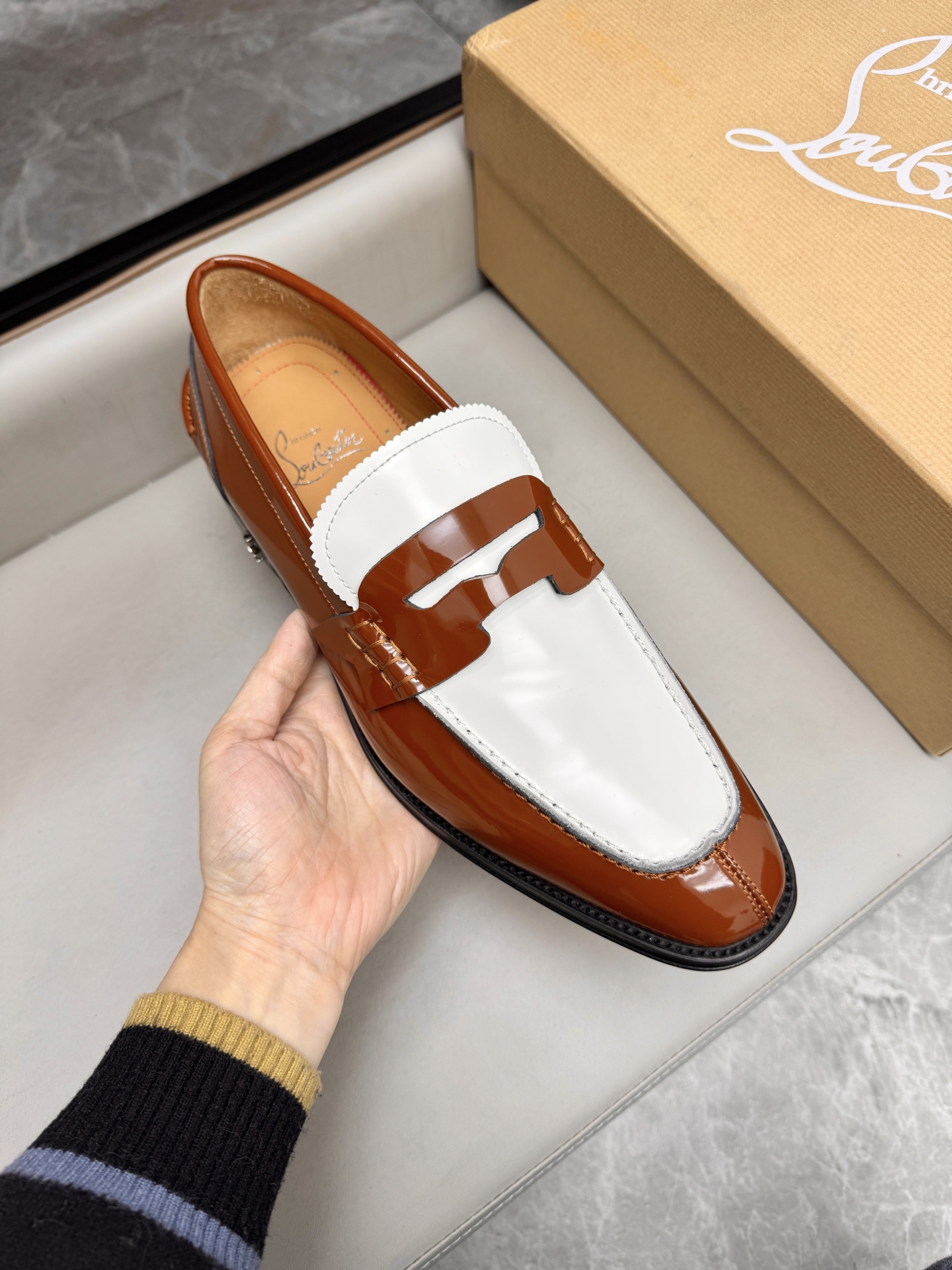 CHRISTIAN LOUBOUTIN Мужские лоферы  CHRISTIAN LOUBOUTIN Мужские лоферы