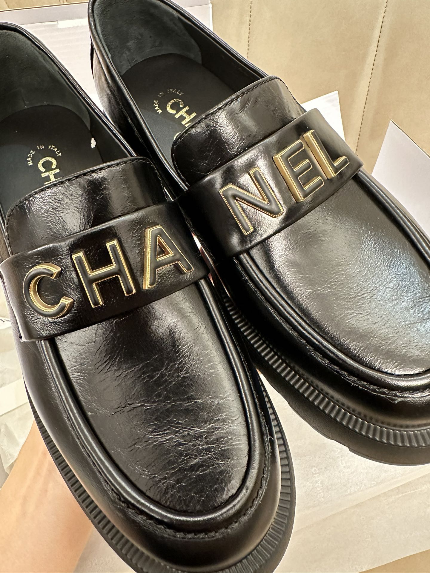 CHANEL Женские лоферы на платформе CHANEL Женские лоферы на платформе