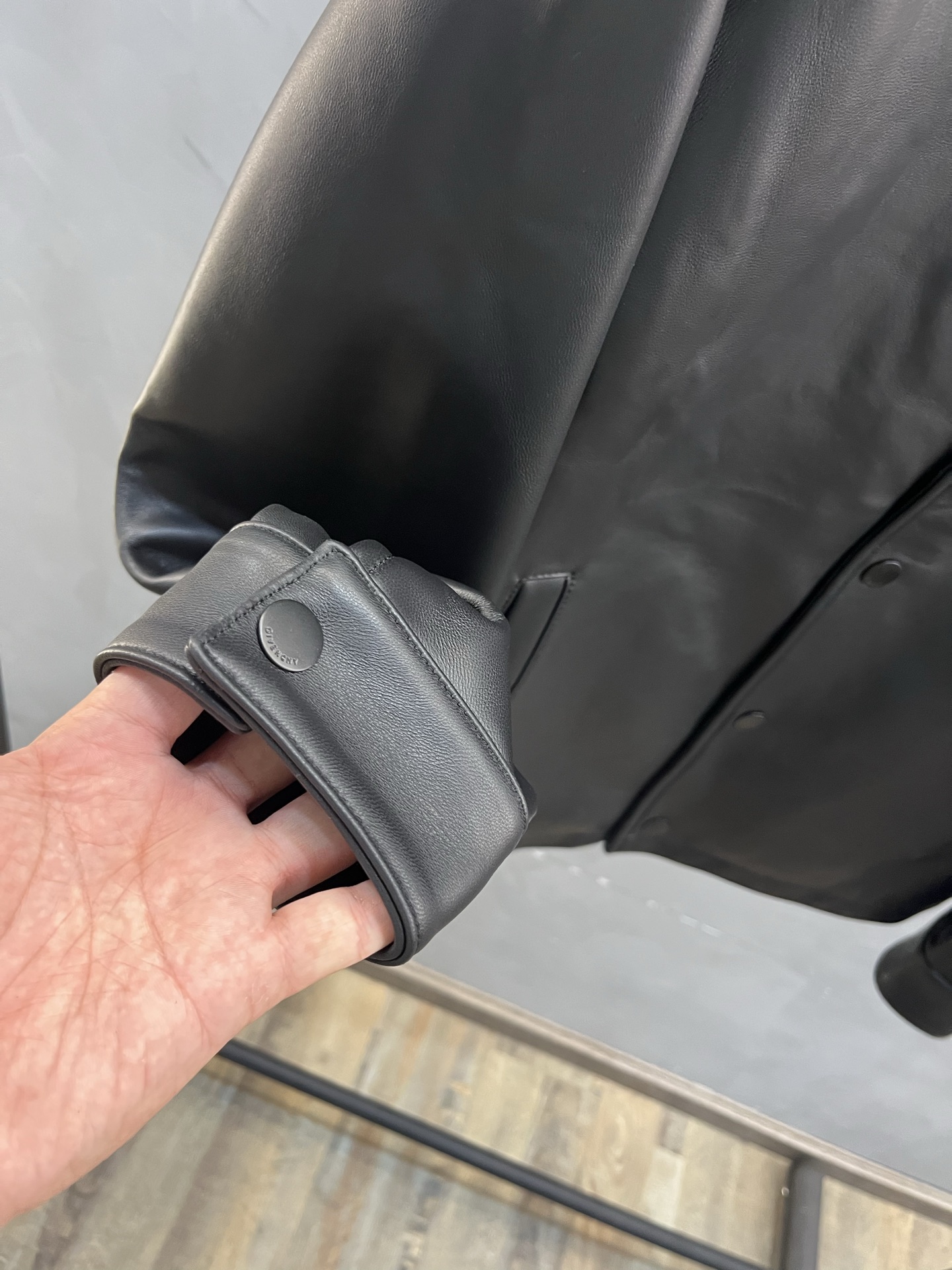 GIVENCHY Мужская кожаная куртка Coach Veste GIVENCHY Мужская кожаная куртка Coach Veste