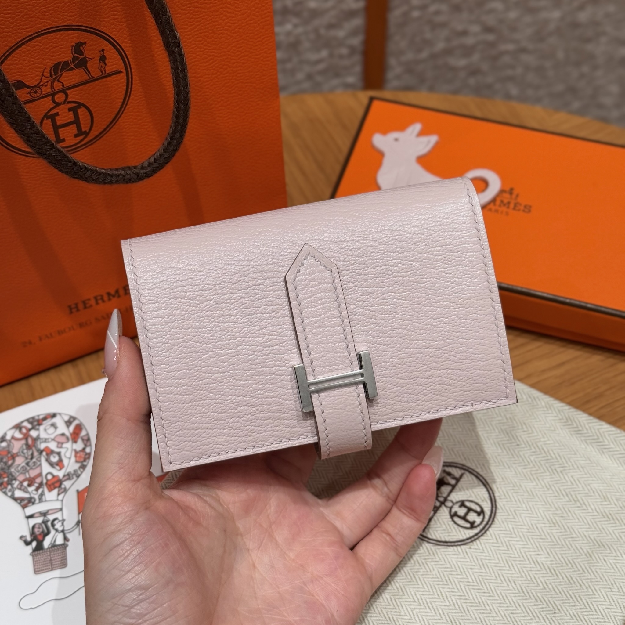 HERMES Кошелёк Bearn 10 см 09/Mauve Chèvre HERMES Кошелёк Bearn 10 см 09/Mauve Chèvre