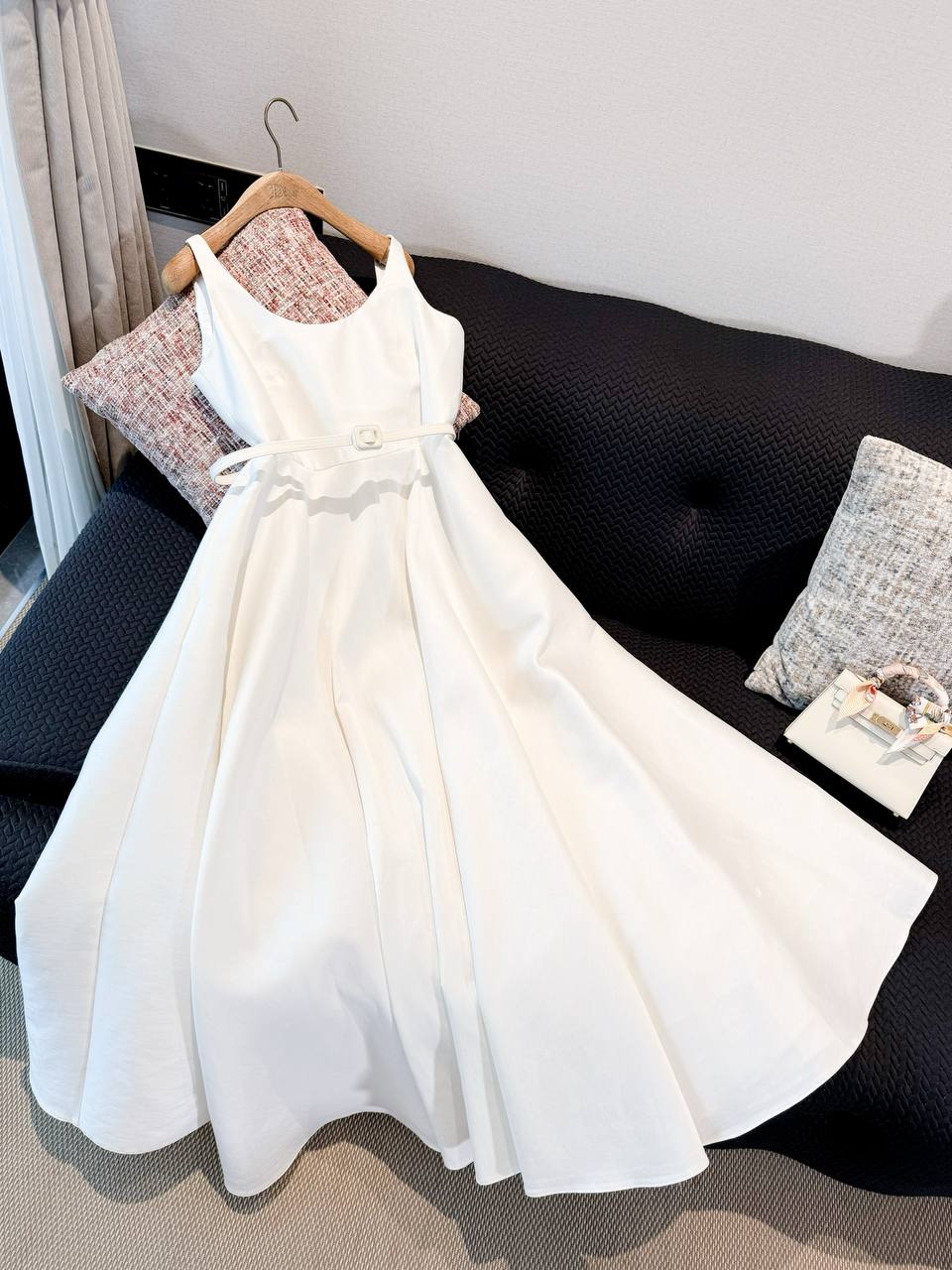 CHRISTIAN DIOR Женское атласное платье CHRISTIAN DIOR Женское атласное платье