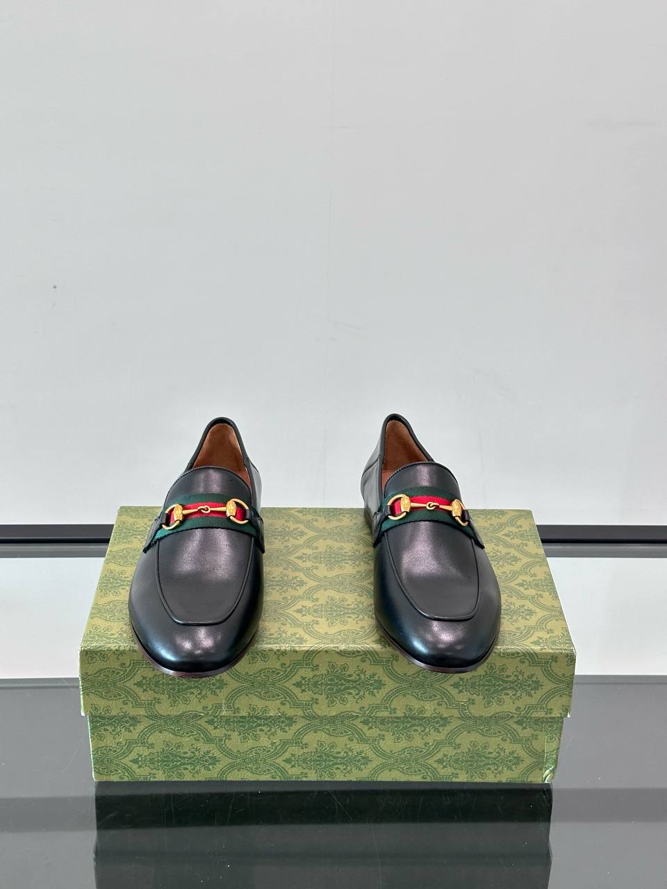 GUCCI Мужские лоферы коровья кожа GUCCI Мужские лоферы коровья кожа