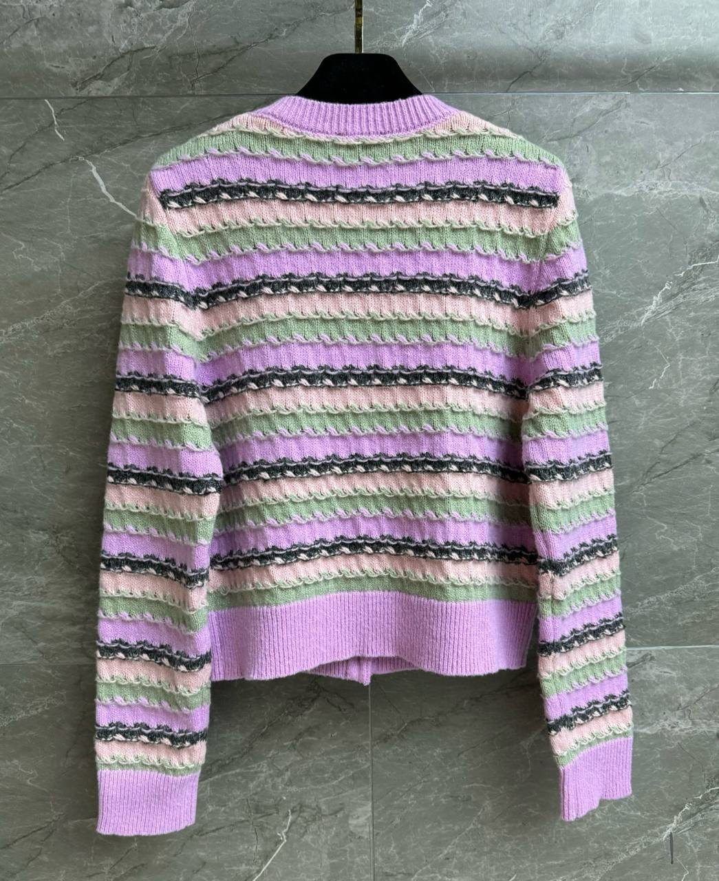 CHANEL Женский кардиган из кашемира  CHANEL Женский кардиган из кашемира