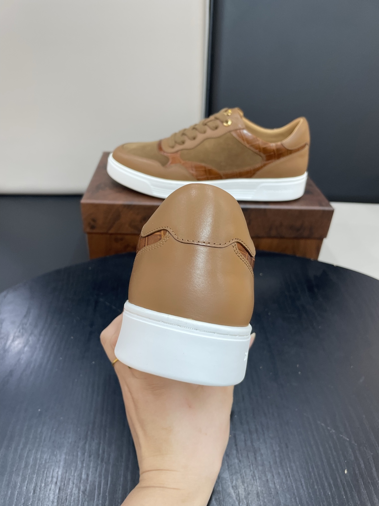 STEFANO RICCI Мужские кроссовки с комбинированным верхом из гладкой кожи и бархатистой замши 