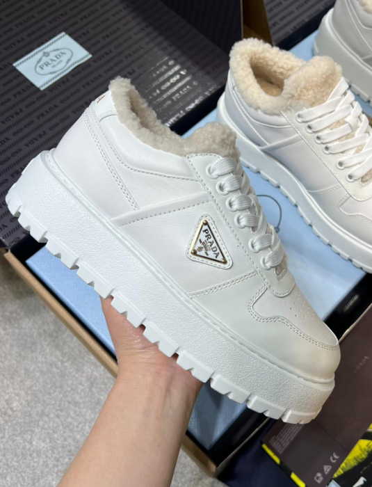 PRADA Женские ботинки на толстой подошве с мехом