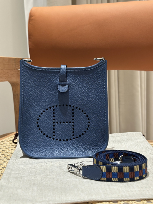  Hermes Женская сумка Evelyne 16 см R2/Blue Agate Clemence