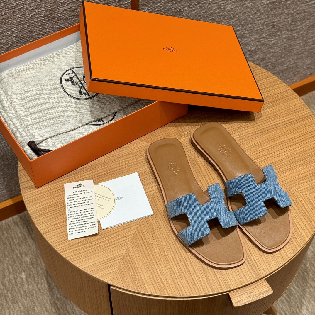 HERMES Женские сандалии Oran деним