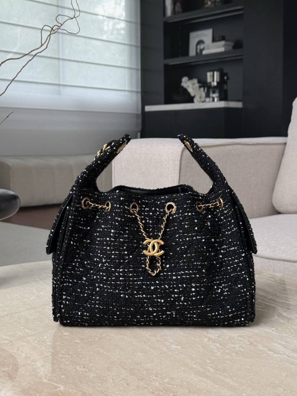 CHANEL Женская сумка Hobo 25a CHANEL Женская сумка Hobo 25a