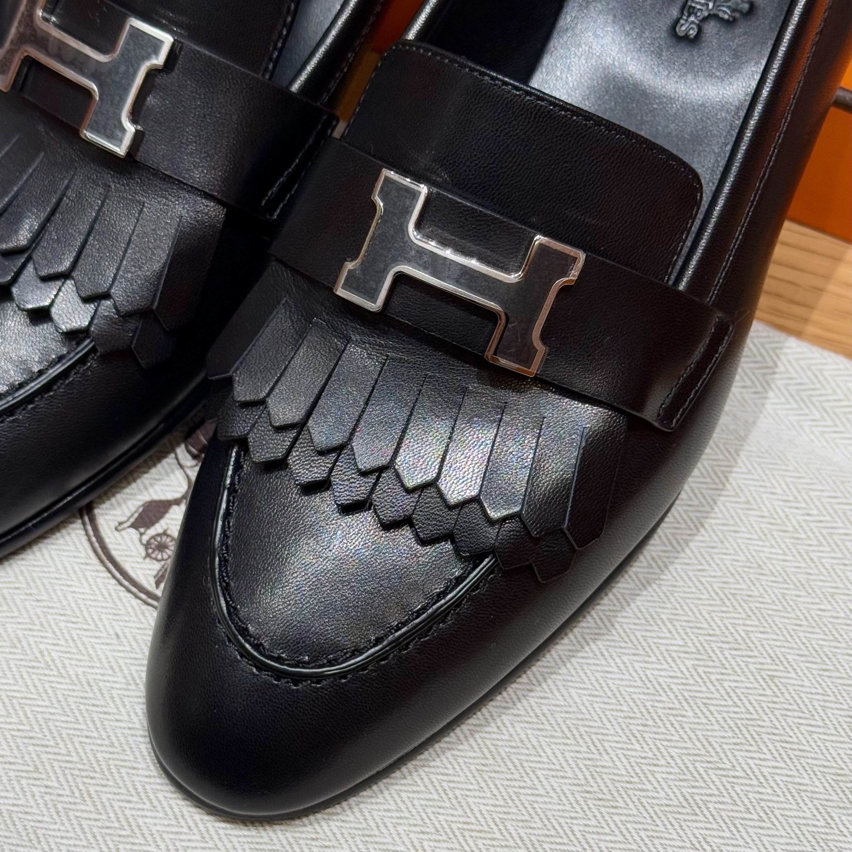 HERMES Женские лоферы Royal 