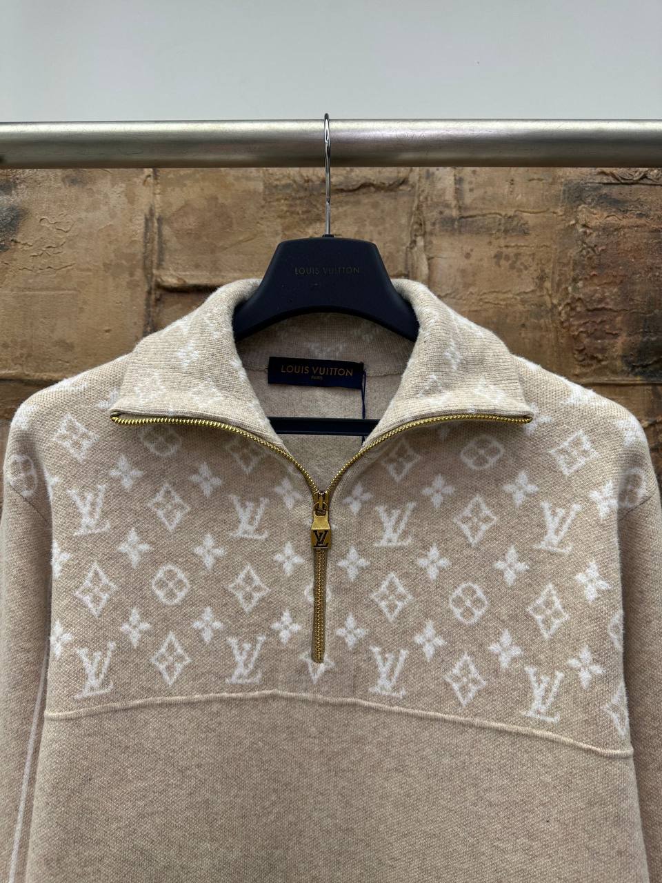 LOUIS VUITTON Мужской пуловер LOUIS VUITTON Мужской пуловер