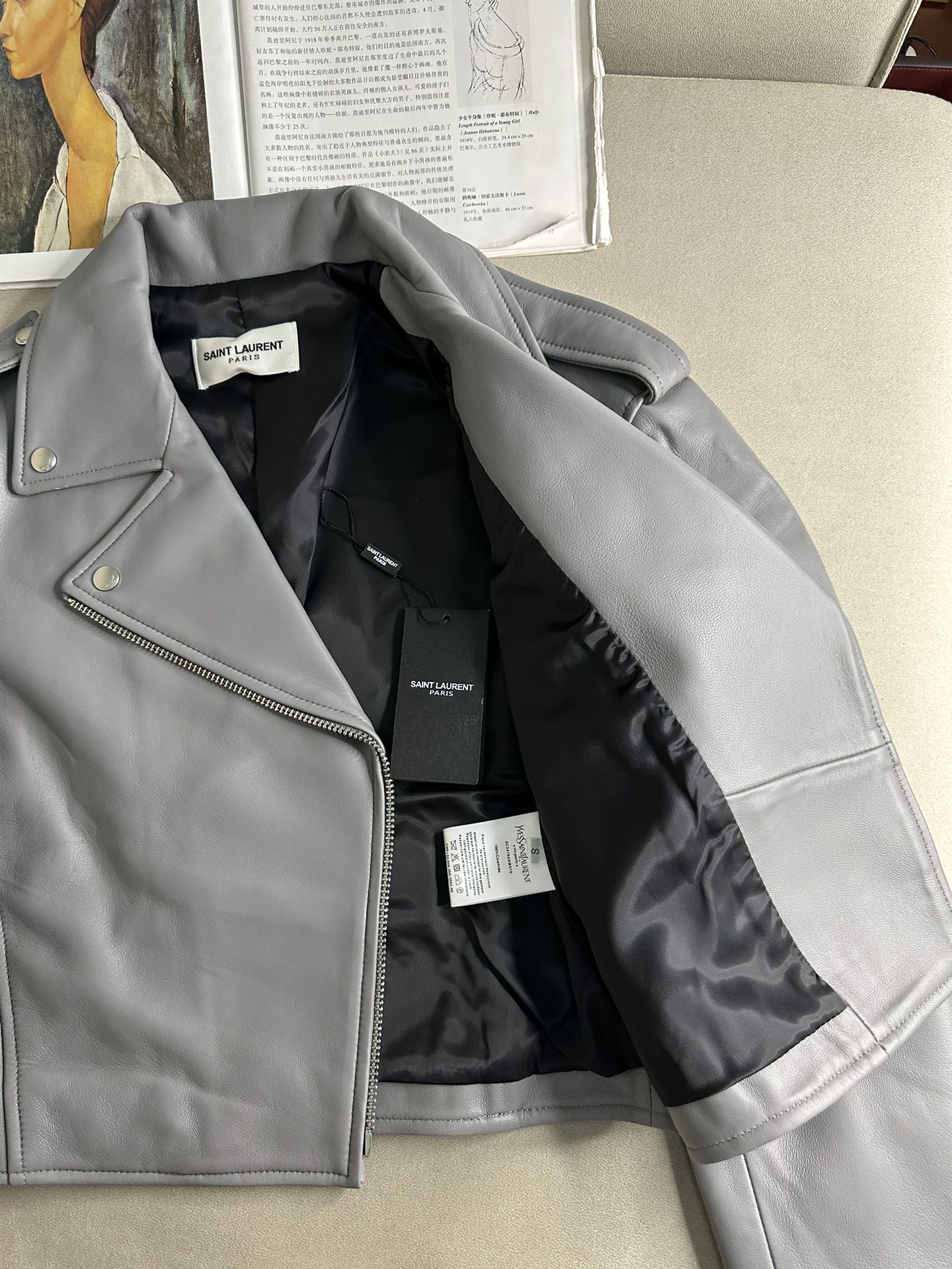 SAINT LAURENT Женская кожаная куртка SAINT LAURENT Женская кожаная куртка