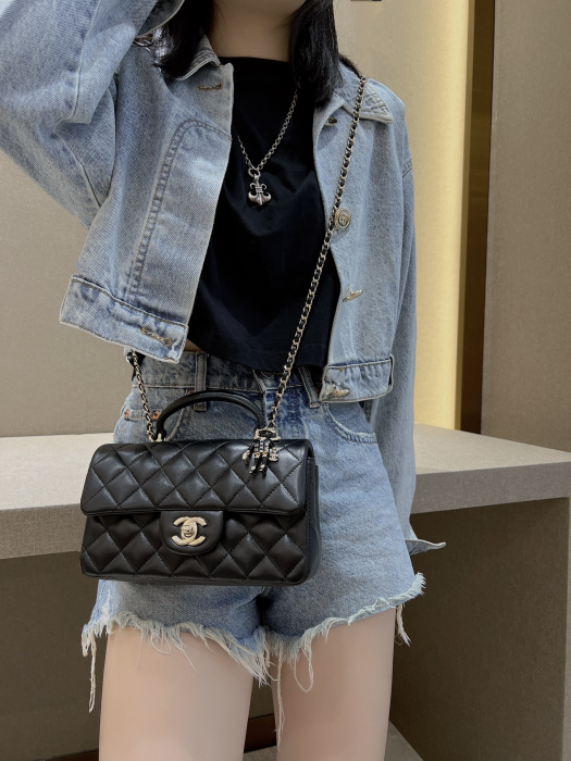 CHANEL Женская Сумка CF Mini Handle