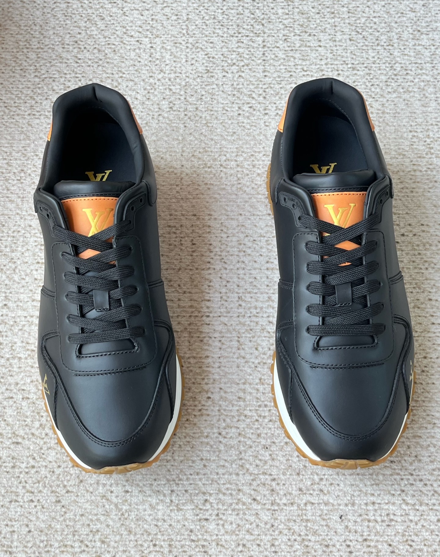 LOUIS VUITTON Мужские кроссовки из телячьей кожи 