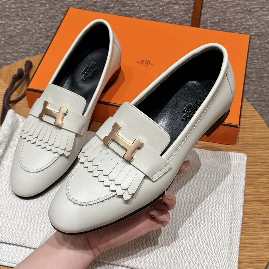 HERMES Женские лоферы Royal 