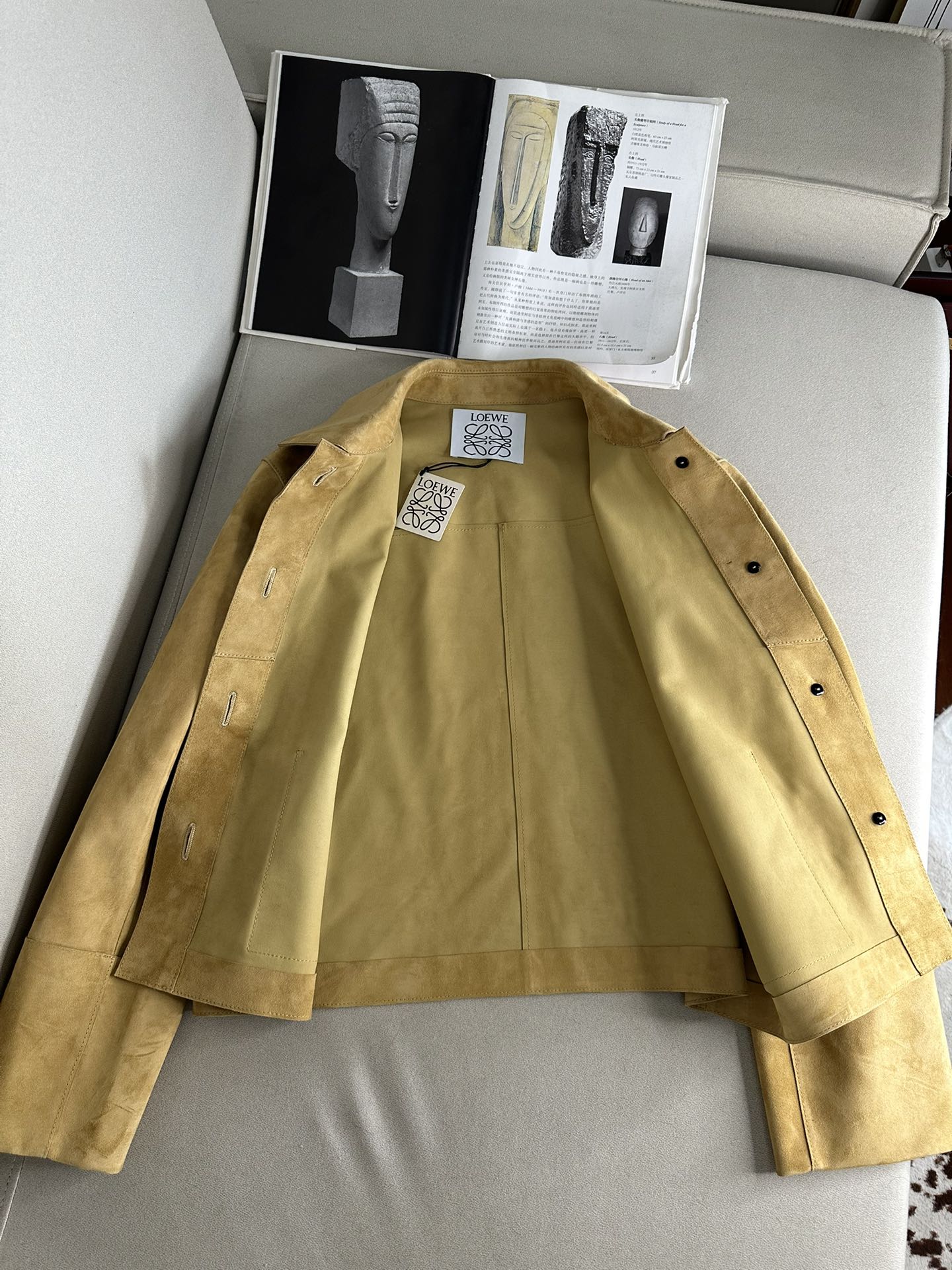 LOEWE Женская куртка из замши LOEWE Женская куртка из замши