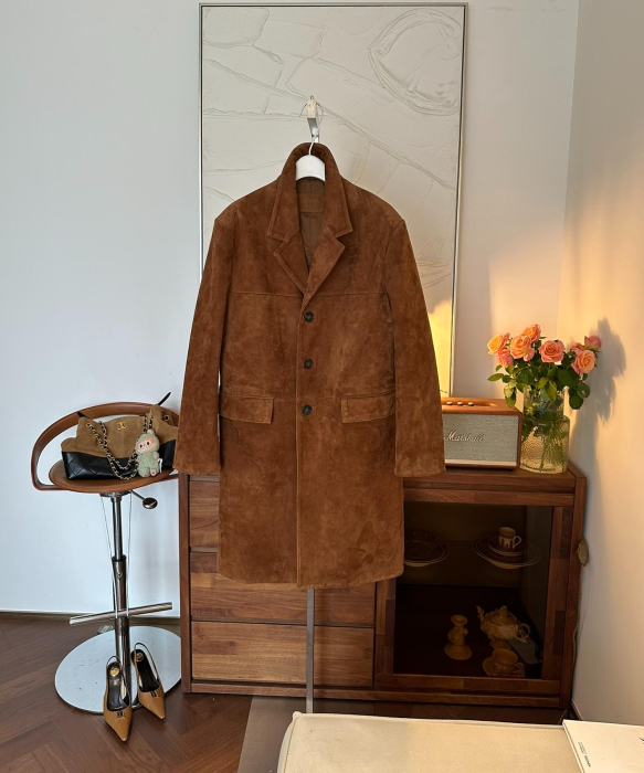 PRADA Женское пальто из замши