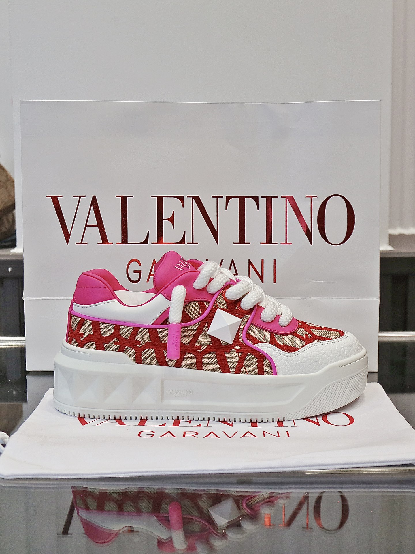 VALENTINO Кроссовки One Stud XL комбинированные VALENTINO Кроссовки One Stud XL комбинированные