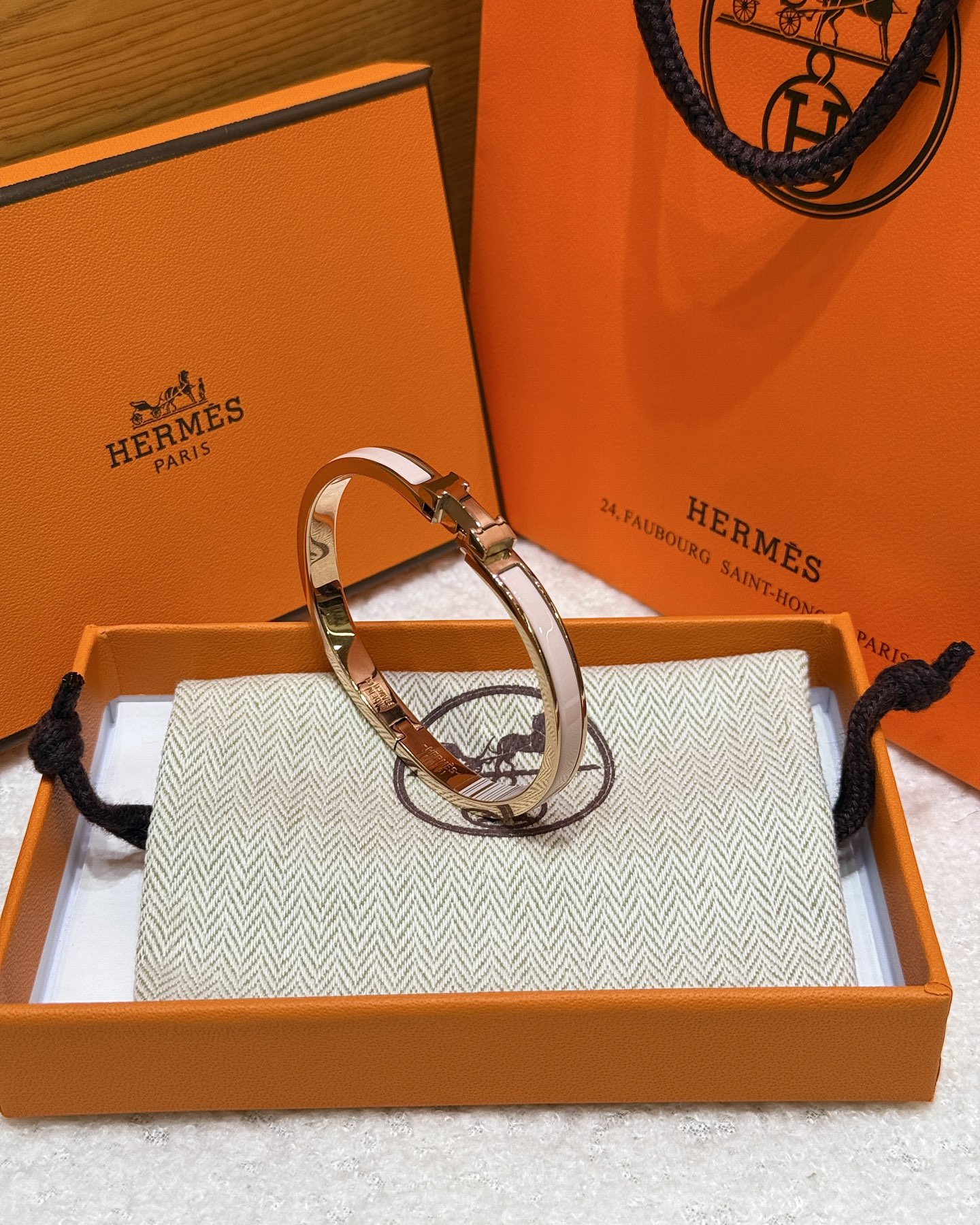 HERMES Браслет Clic H HERMES Браслет Clic H