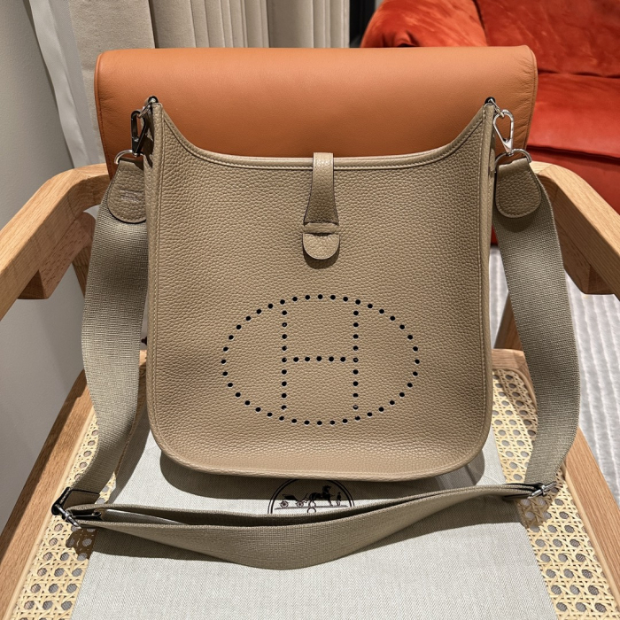  Hermes Женская сумка Evelyne 29 см S2/Trench Clemence