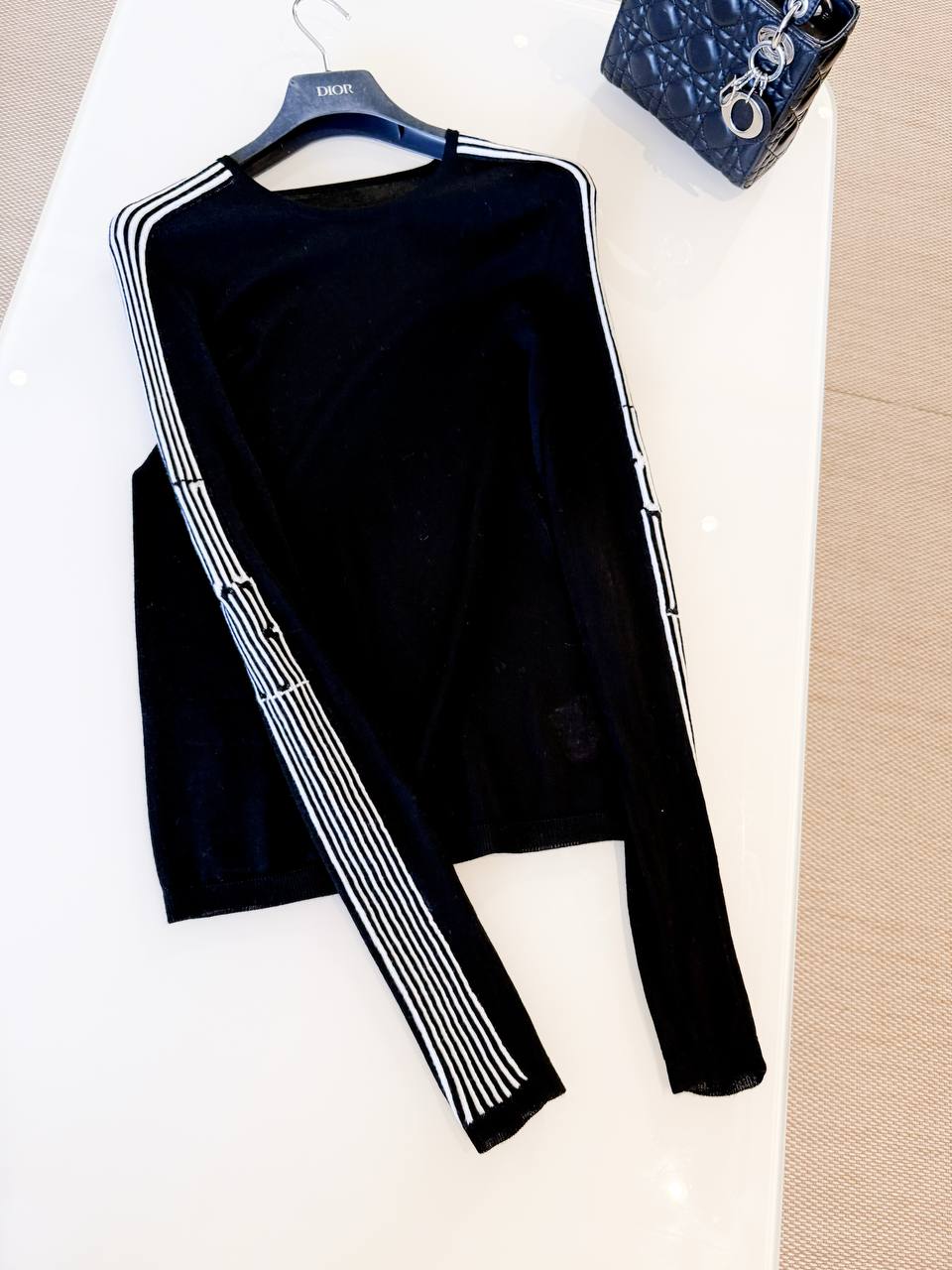 CHRISTIAN DIOR Женский лонгслив CHRISTIAN DIOR Женский лонгслив