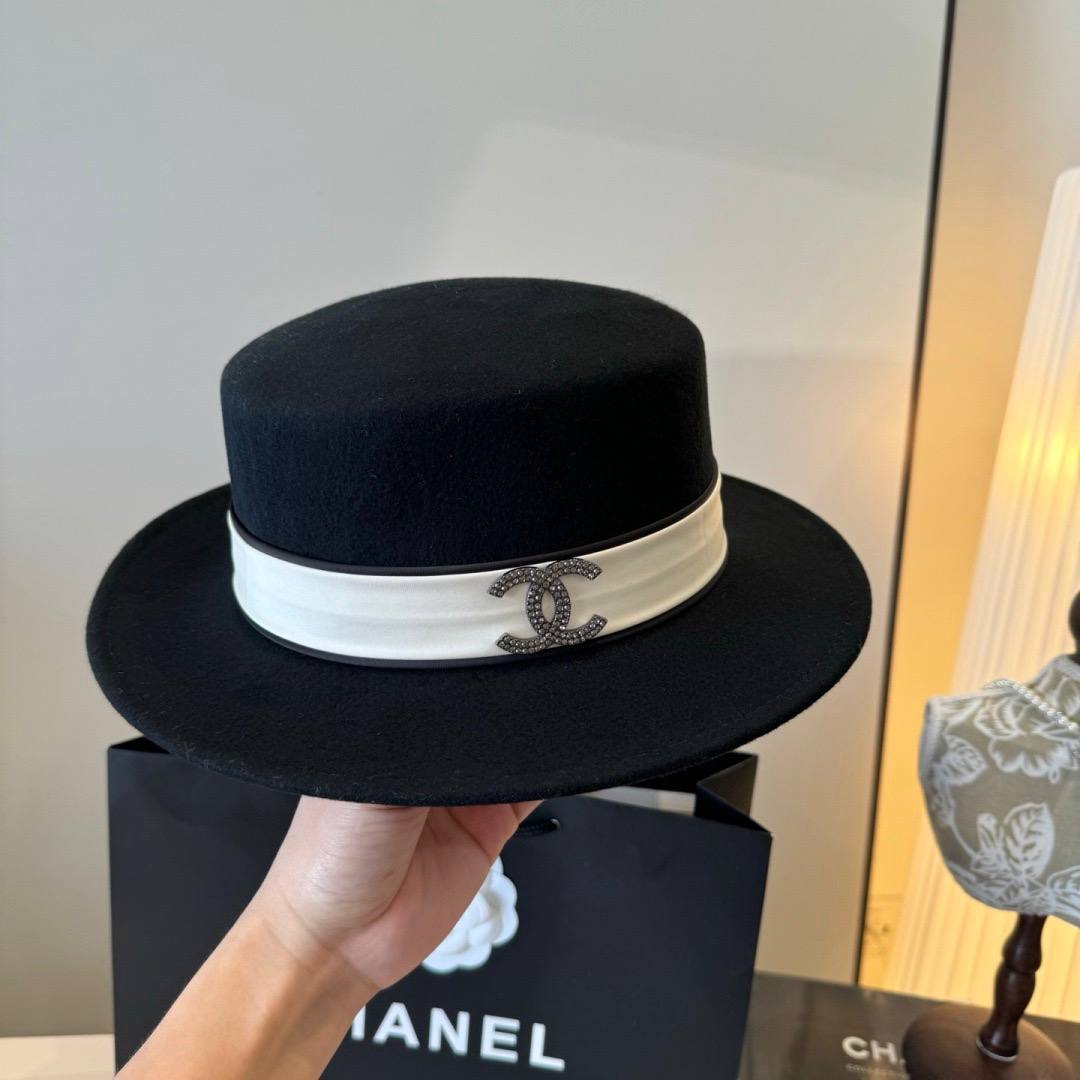 CHANEL Женская шляпа из шерсти