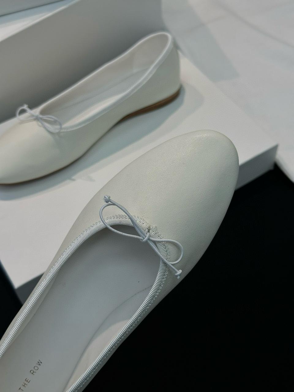 THE ROW Атласные балетки THE ROW Атласные балетки