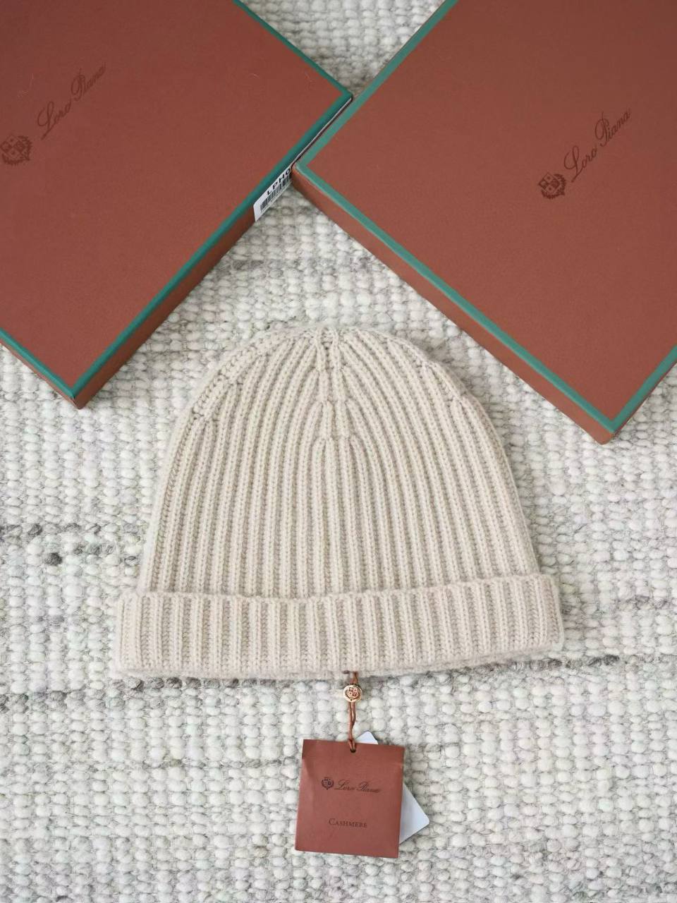 LORO PIANA Мужская шапка из кашемира LORO PIANA Мужская шапка из кашемира