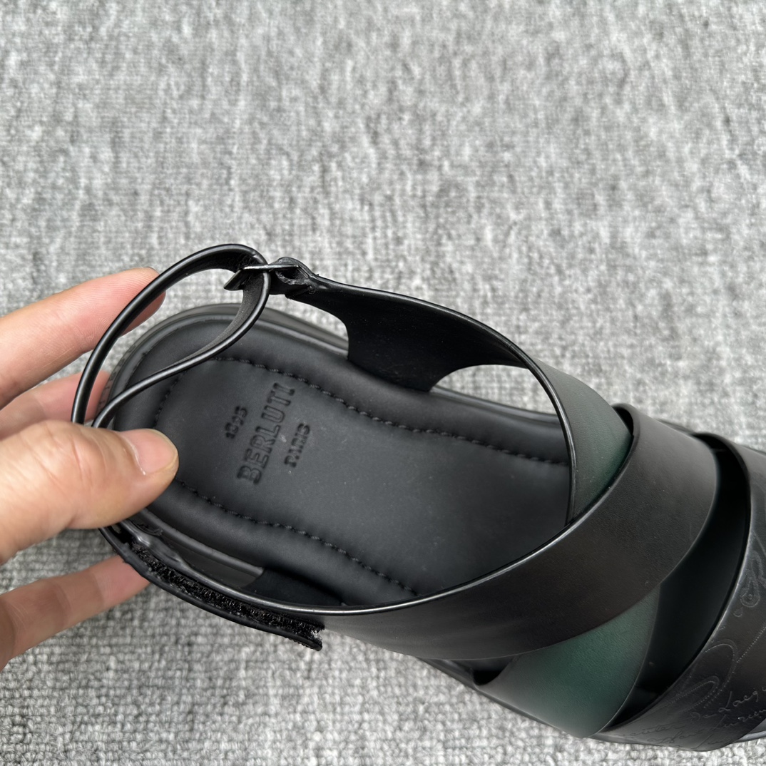 BERLUTI Мужские сандалии из натуральной кожи