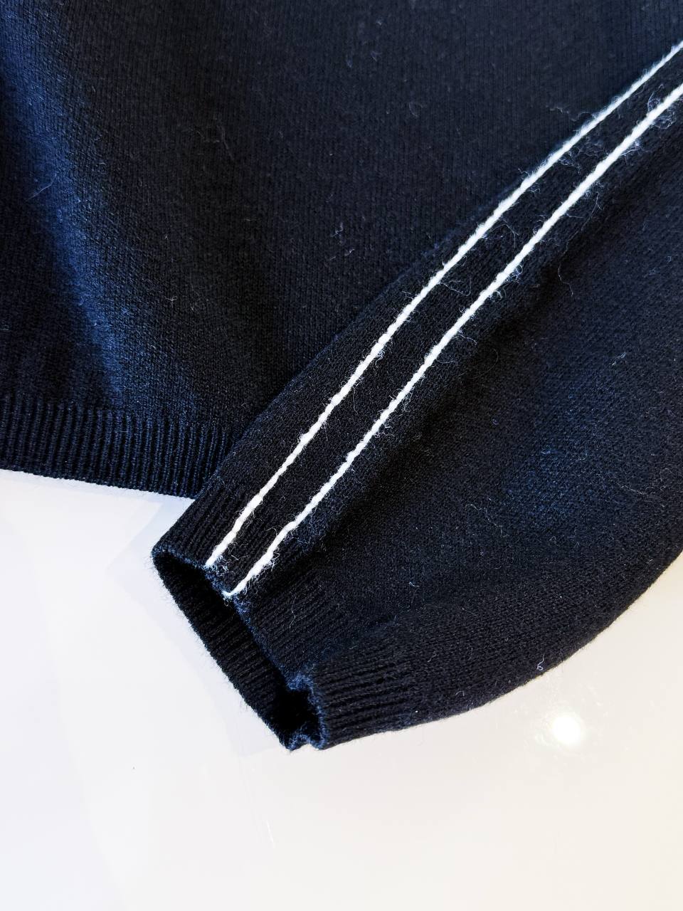 CHANEL Женский свитер из шерсти 