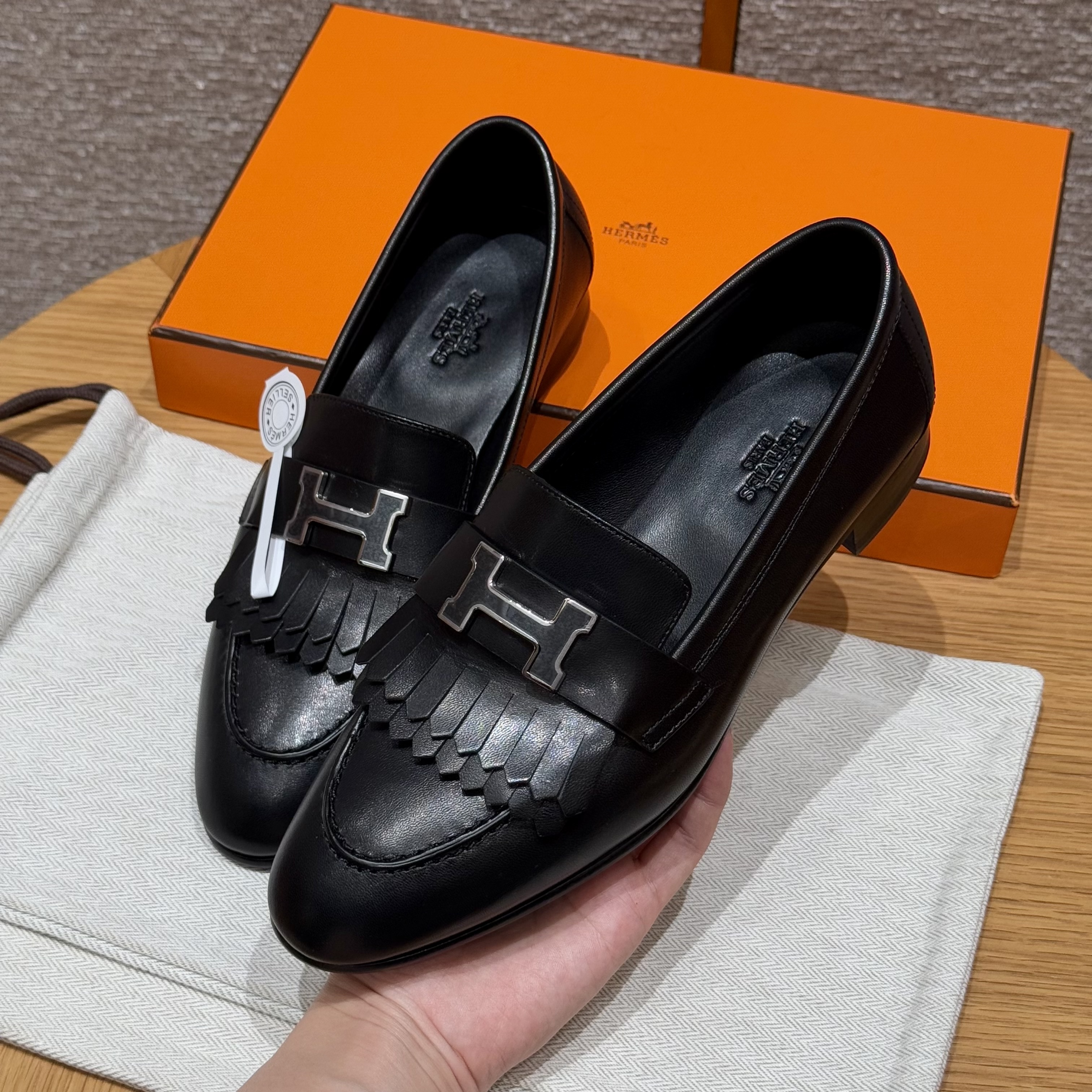 HERMES Женские лоферы Royal 