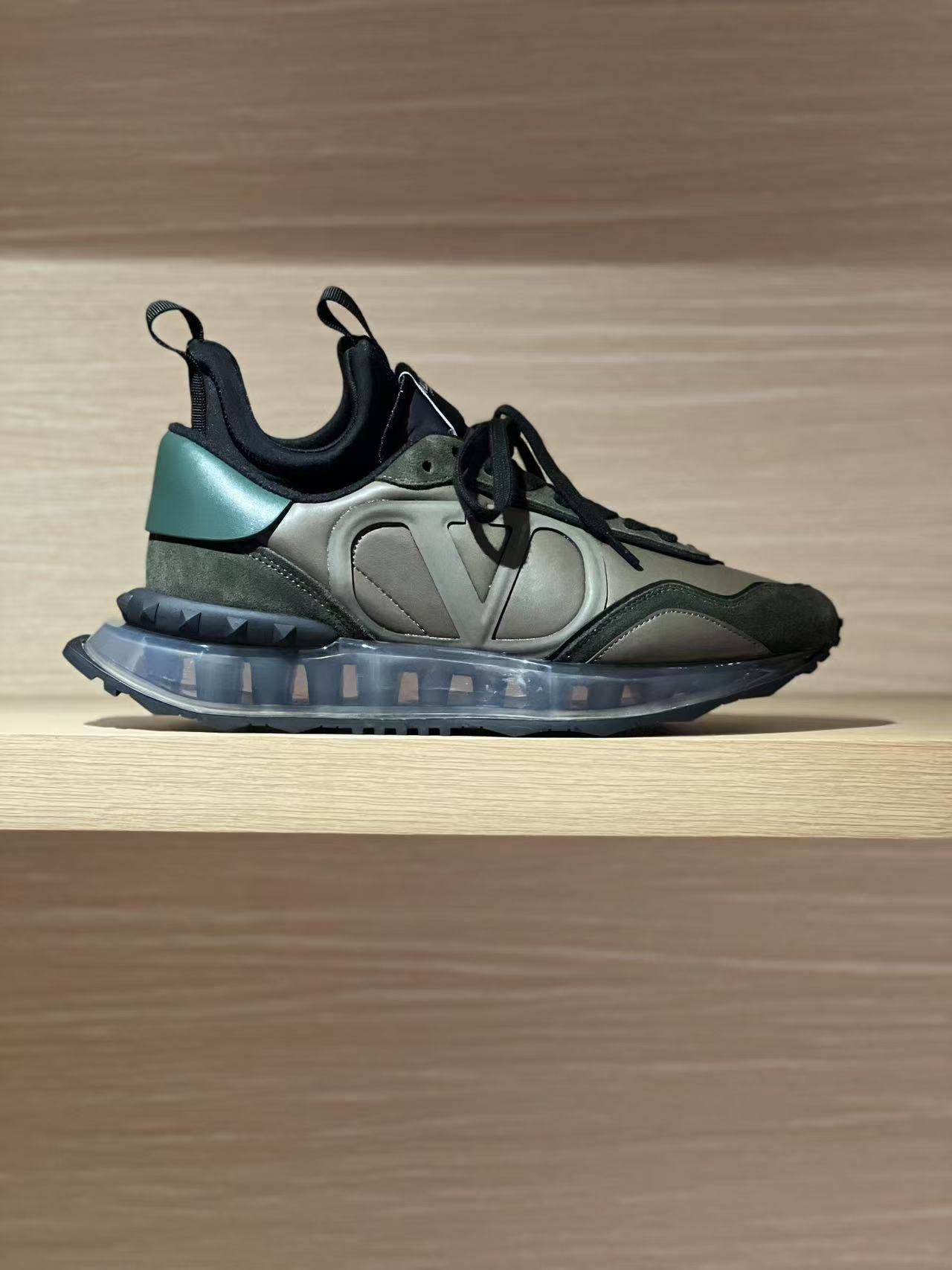 VALENTINO Мужские кроссовки  VALENTINO Мужские кроссовки