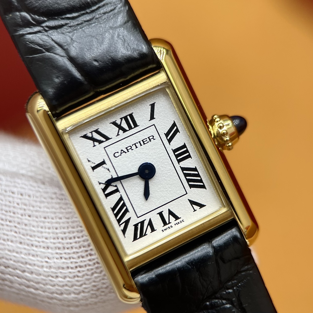 CARTIER Женские часы Tank Louis Cartier WGTA0352 24 мм кварц CARTIER Женские часы Tank Louis Cartier WGTA0352 24 мм кварц