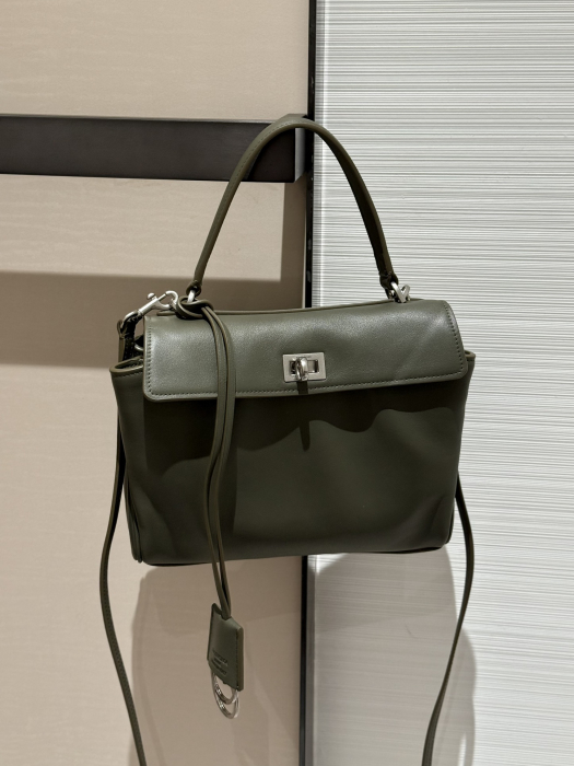 BALENCIAGA Женская сумка Rodeo хаки